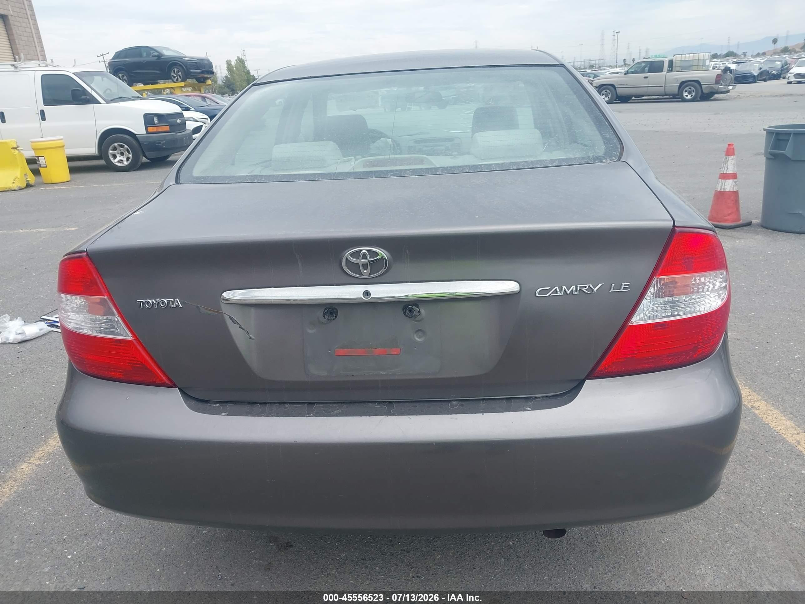 2003 Toyota Camry Le Brown vin: 4T1BE32K63U648784
