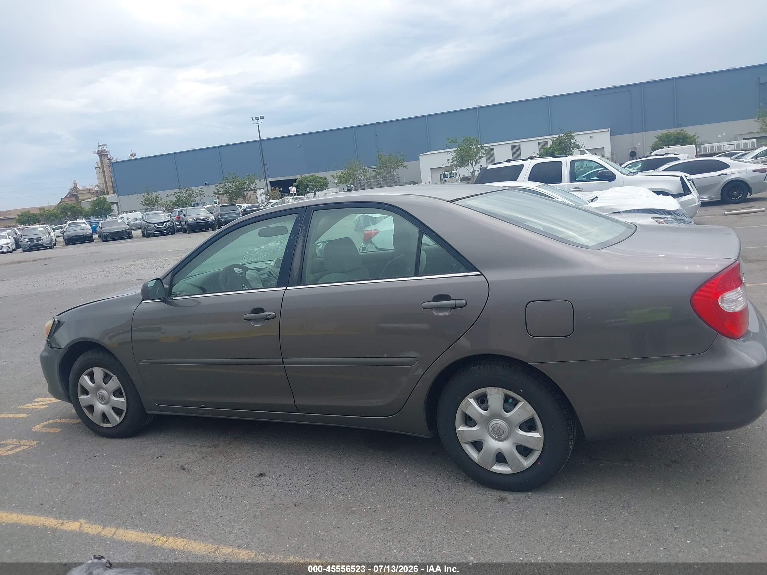 2003 Toyota Camry Le Brown vin: 4T1BE32K63U648784