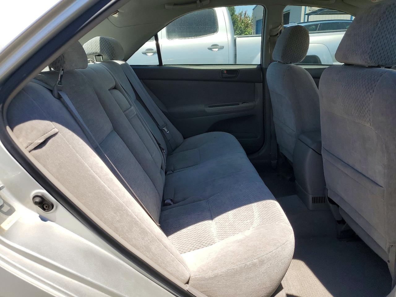 2003 Toyota Camry Le Silver vin: 4T1BE32K63U715643