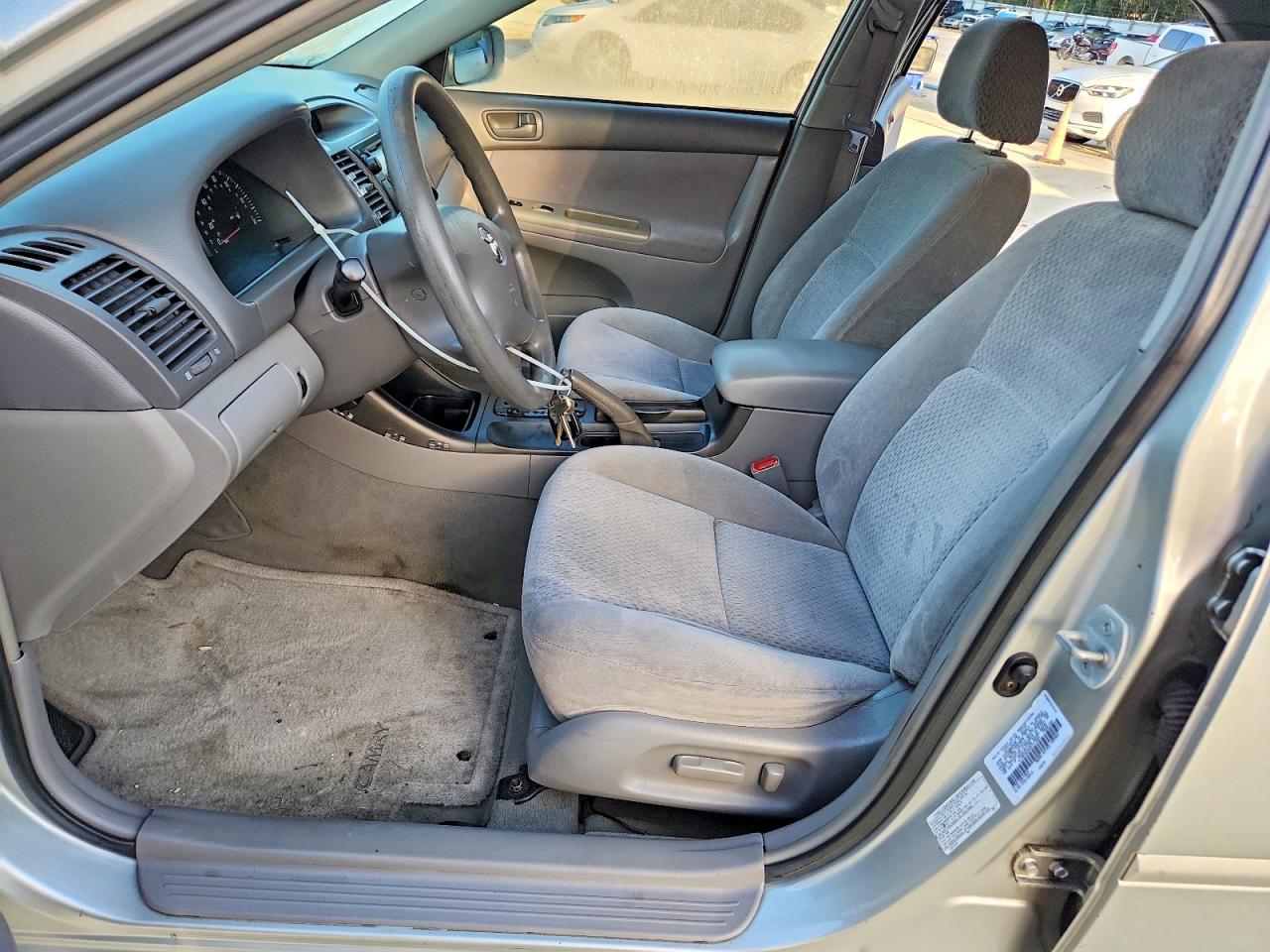 2003 Toyota Camry Le Серебряный vin: 4T1BE32K63U717523