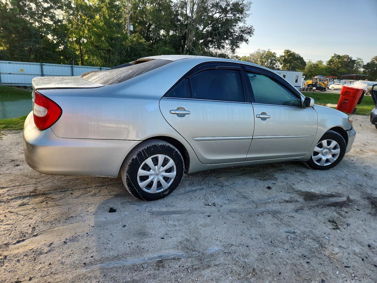 2003 Toyota Camry Le Серебряный vin: 4T1BE32K63U717523