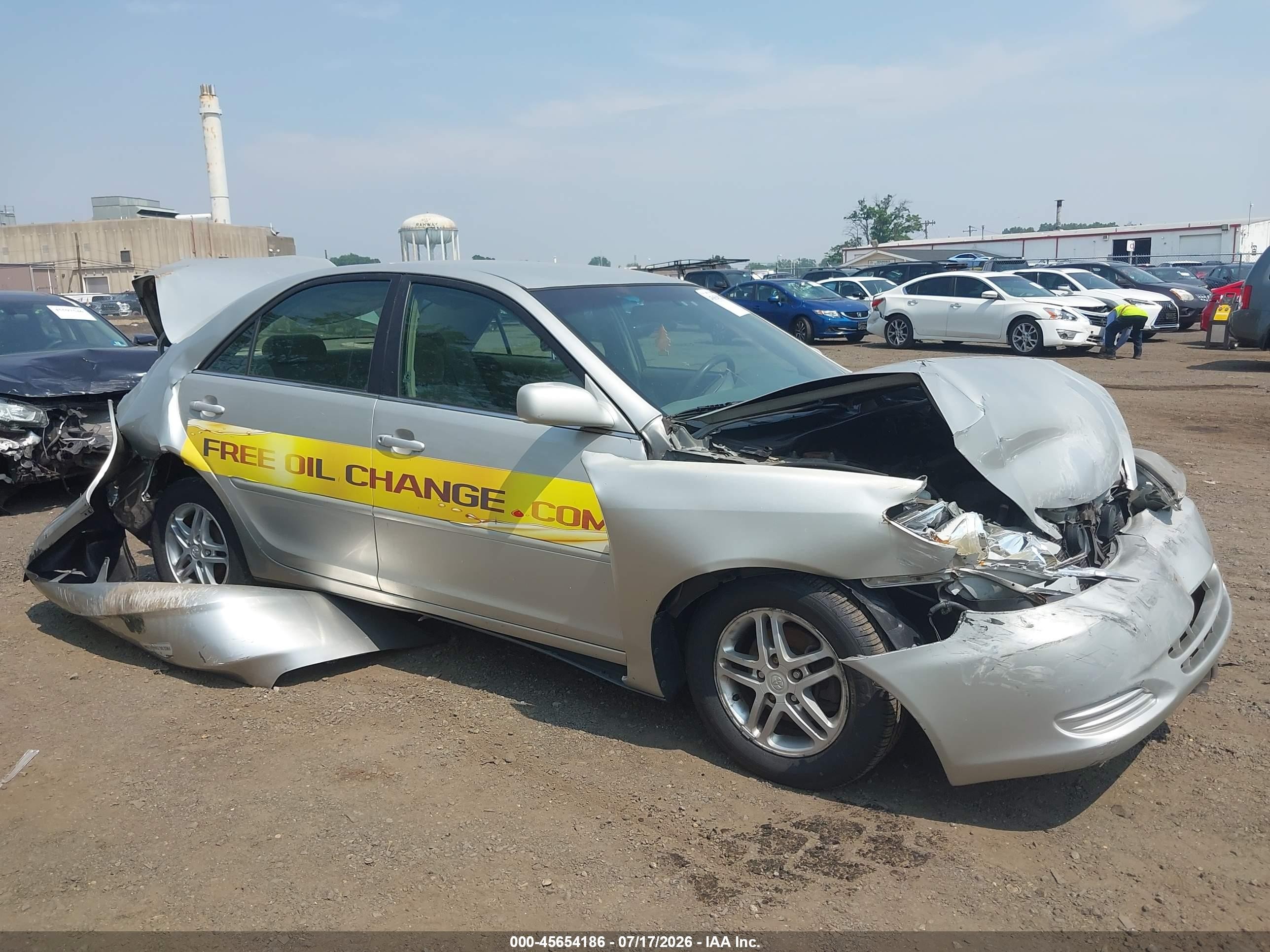 2003 Toyota Camry Le Серебряный vin: 4T1BE32K63U742549