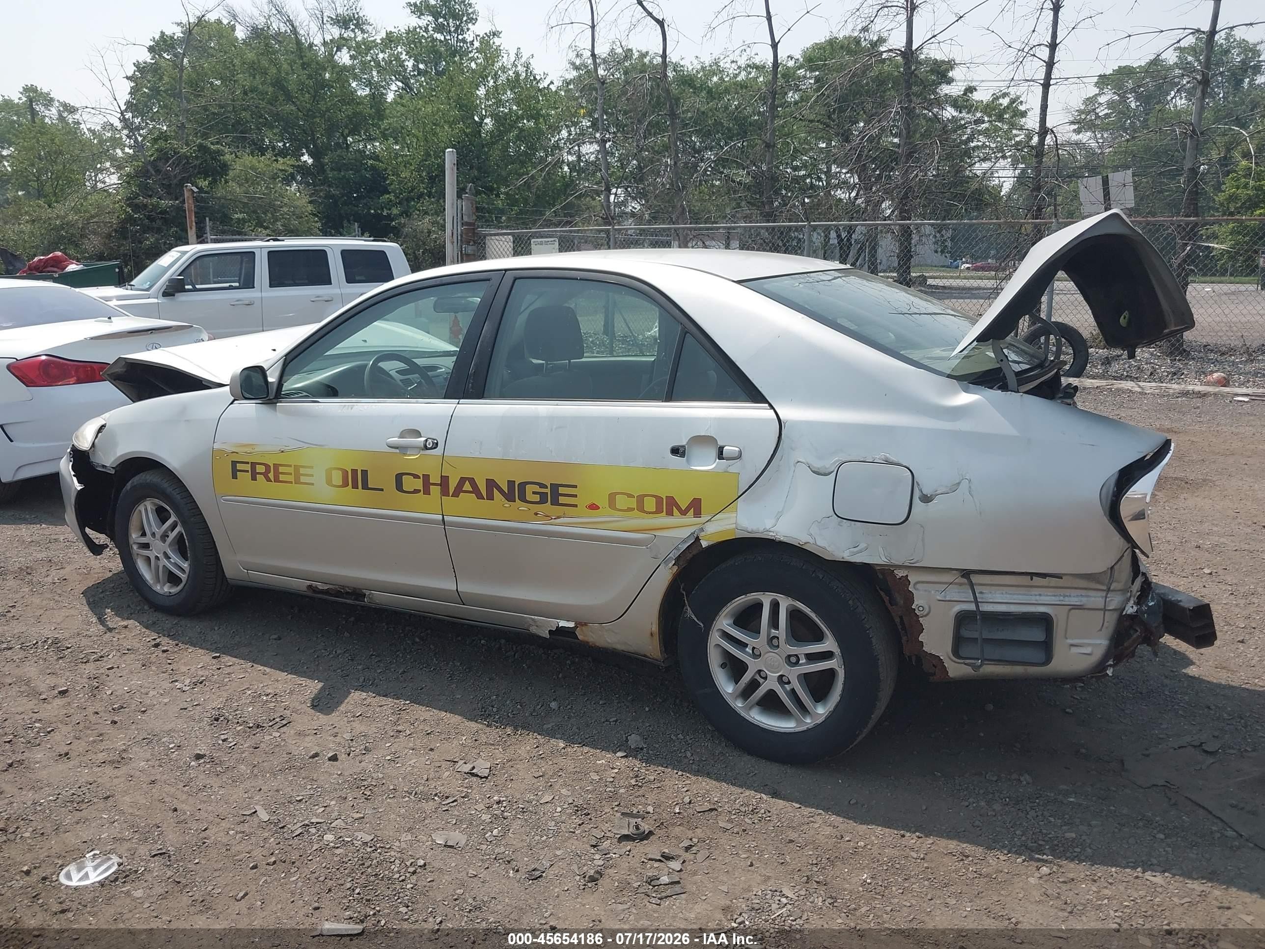 2003 Toyota Camry Le Серебряный vin: 4T1BE32K63U742549
