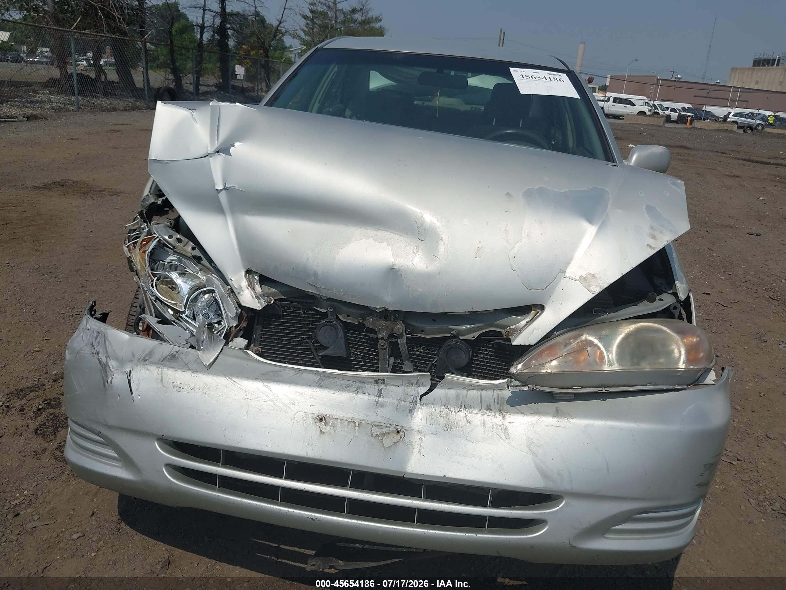 2003 Toyota Camry Le Серебряный vin: 4T1BE32K63U742549
