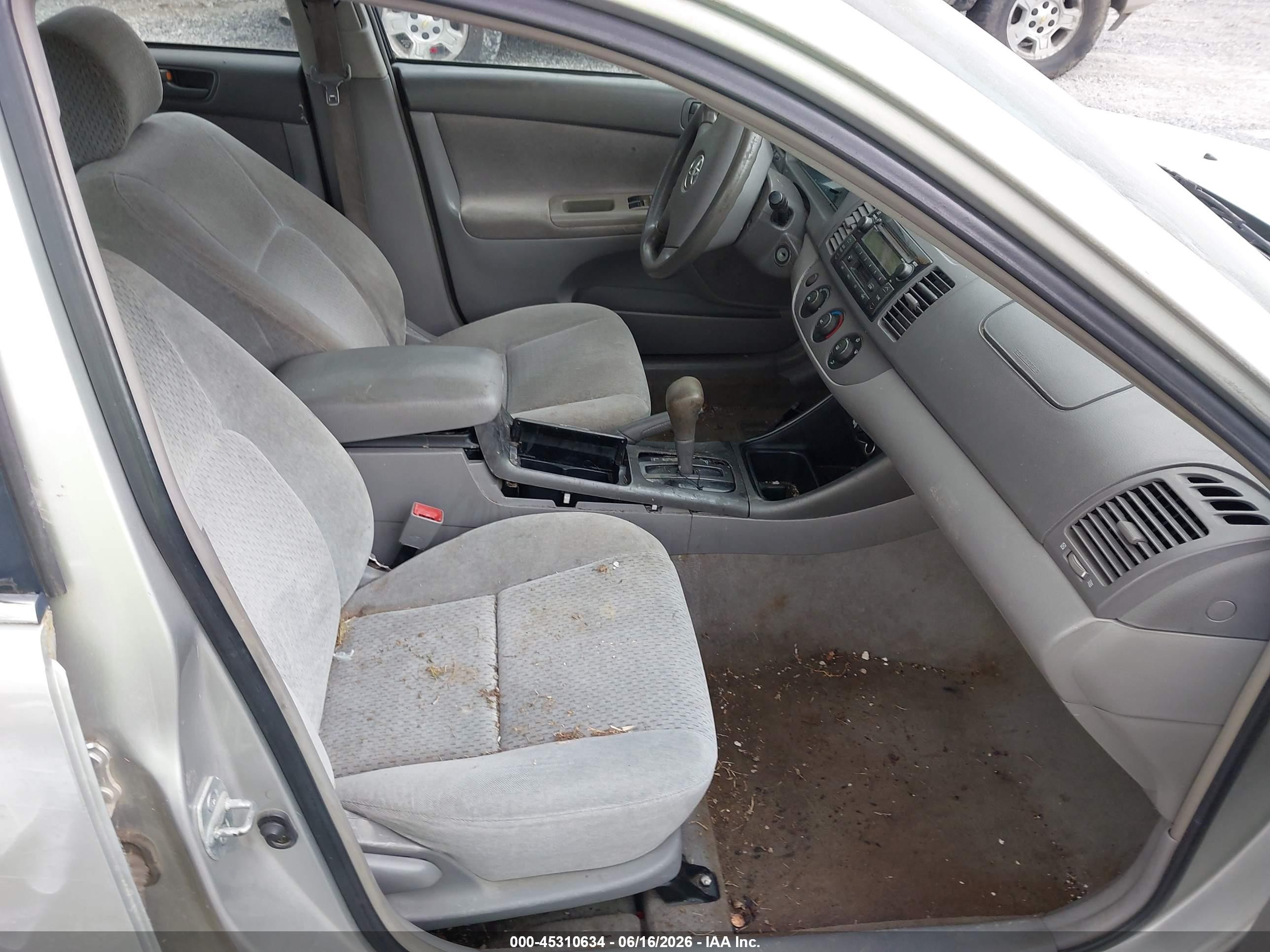 2003 Toyota Camry Le Silver vin: 4T1BE32K63U777494