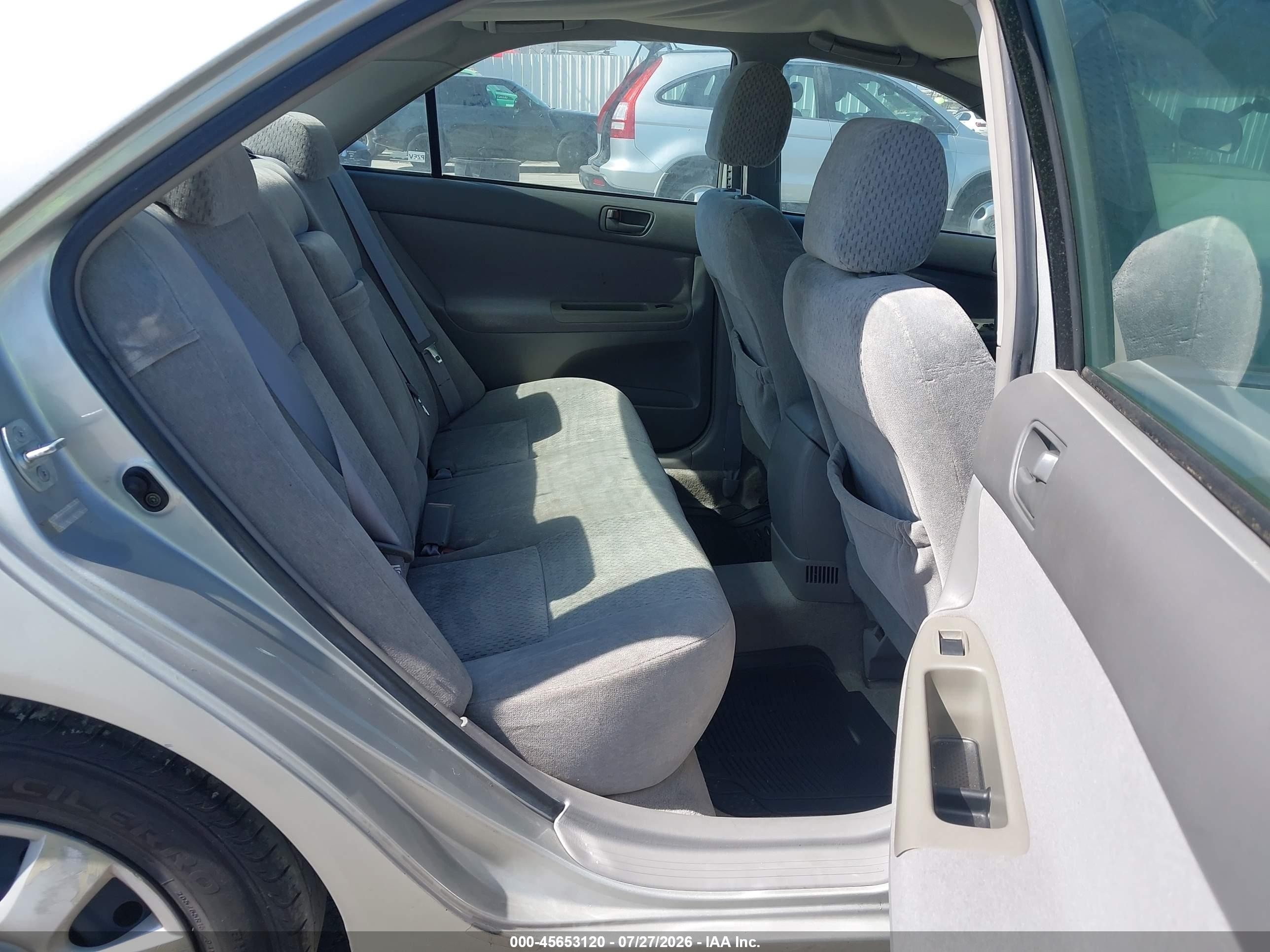 2004 Toyota Camry Le Серебряный vin: 4T1BE32K64U262593