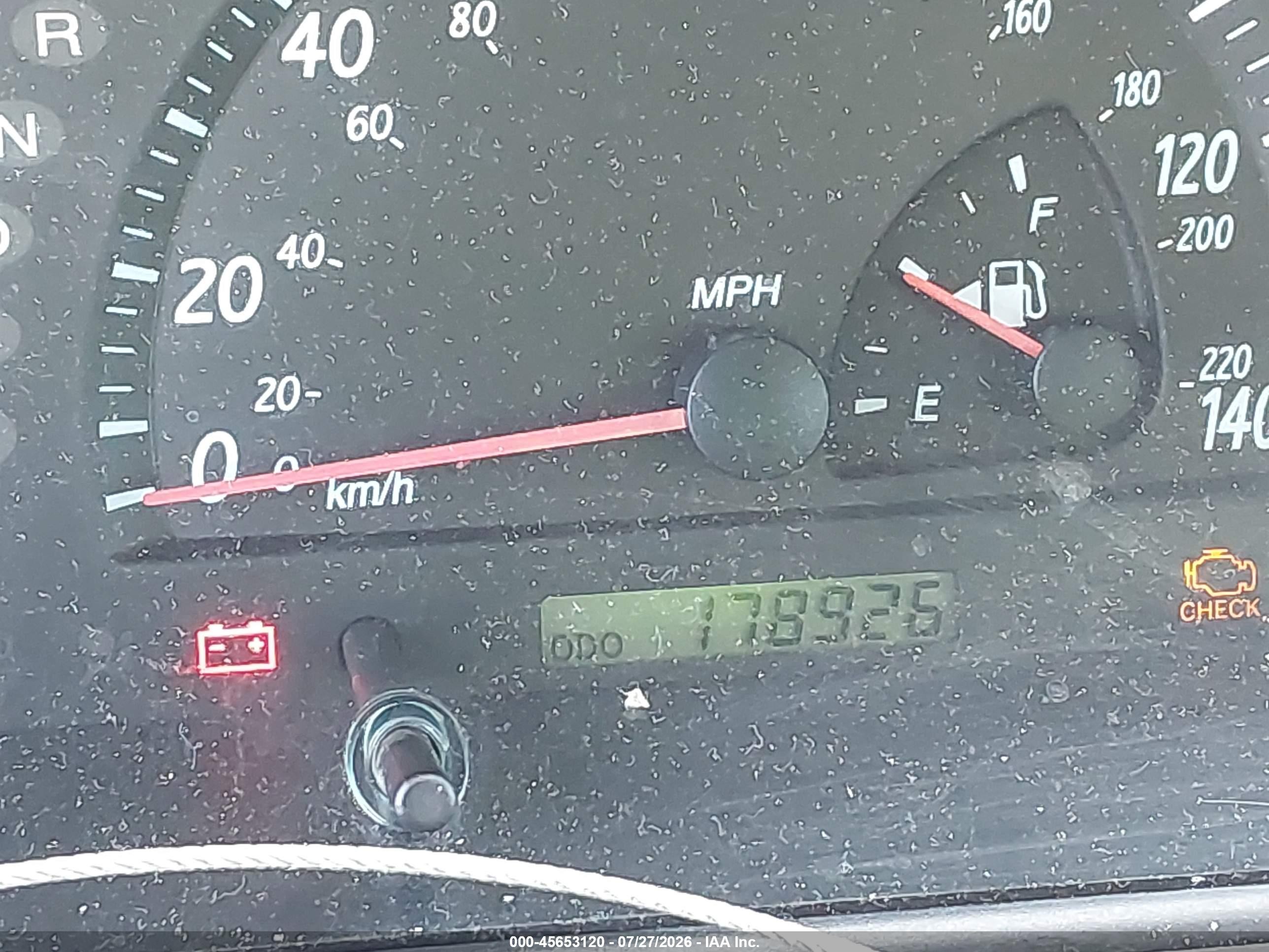 2004 Toyota Camry Le Серебряный vin: 4T1BE32K64U262593