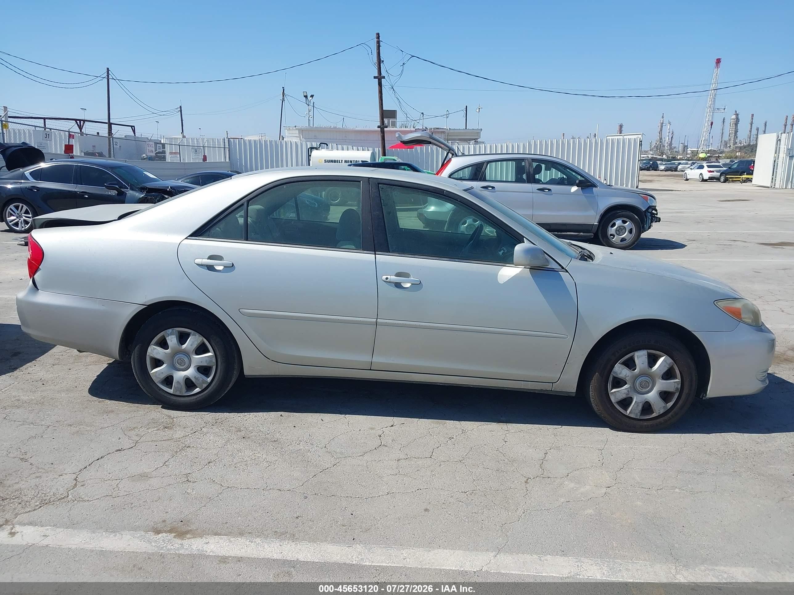 2004 Toyota Camry Le Серебряный vin: 4T1BE32K64U262593