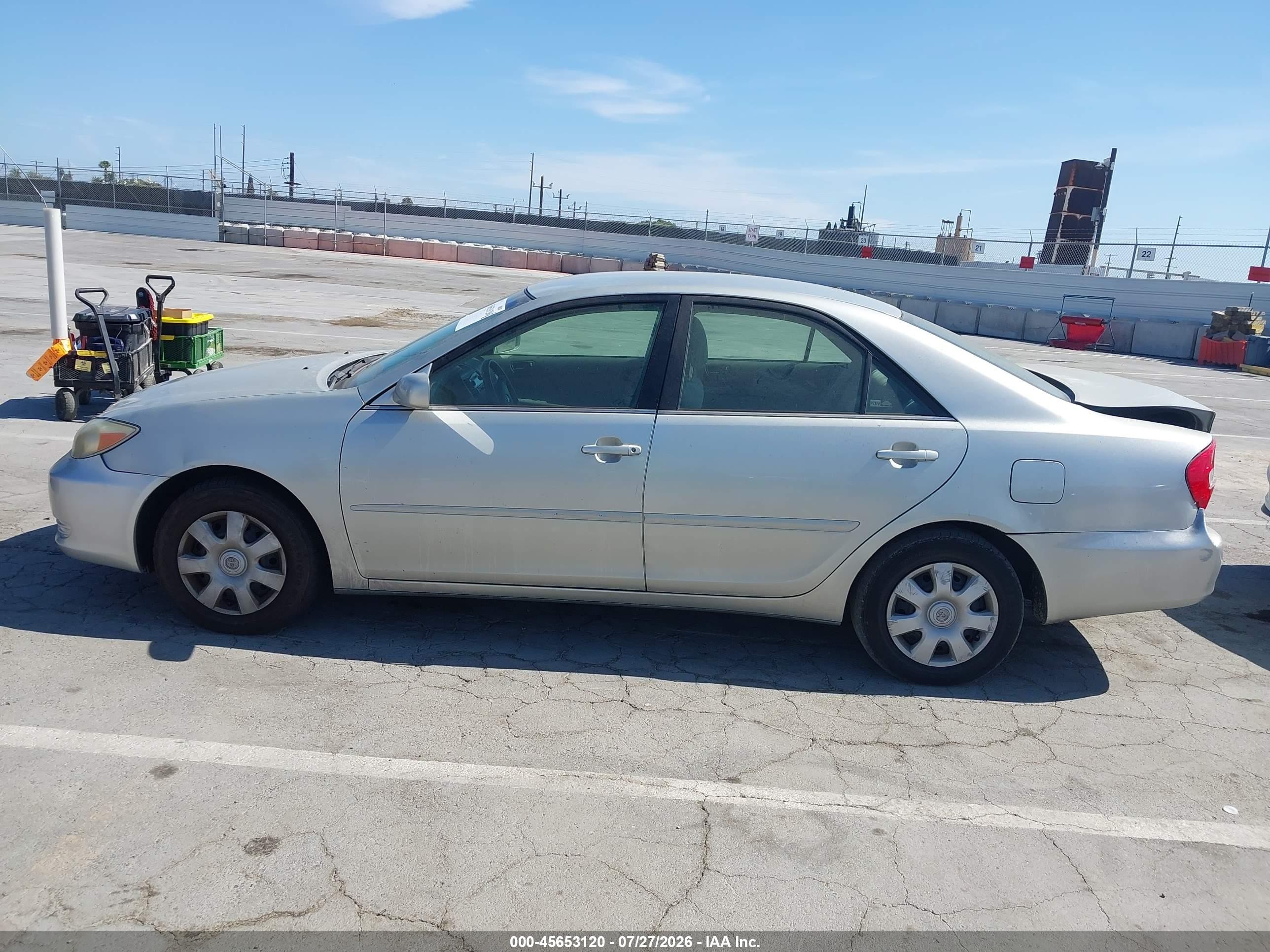 2004 Toyota Camry Le Серебряный vin: 4T1BE32K64U262593