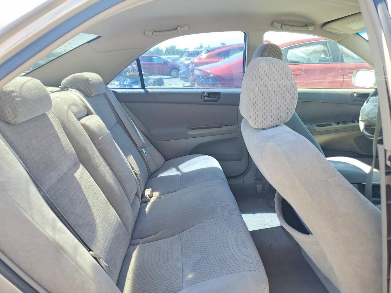 2004 Toyota Camry Le Золотой vin: 4T1BE32K64U366730