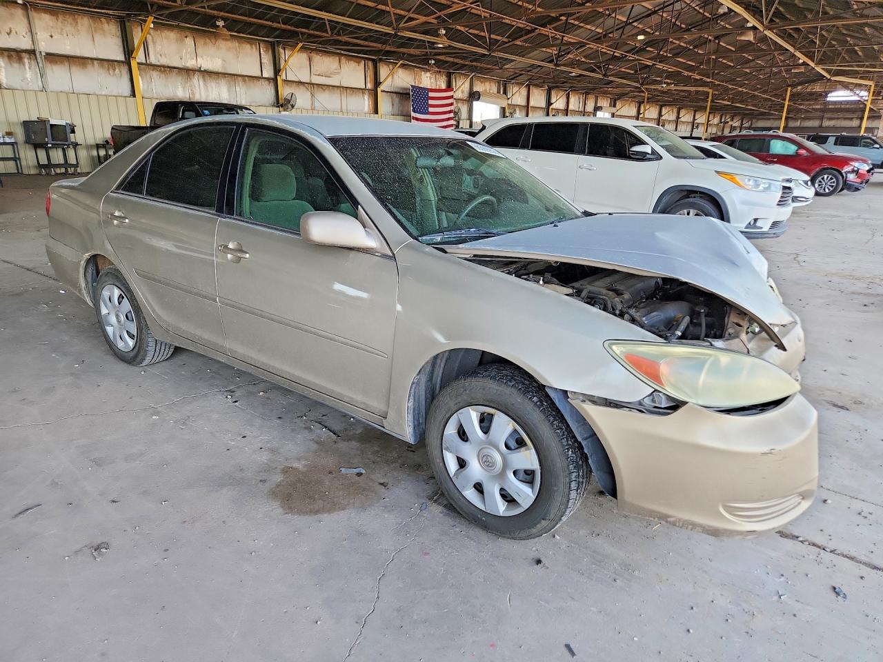 2004 Toyota Camry Le Beige vin: 4T1BE32K64U372432