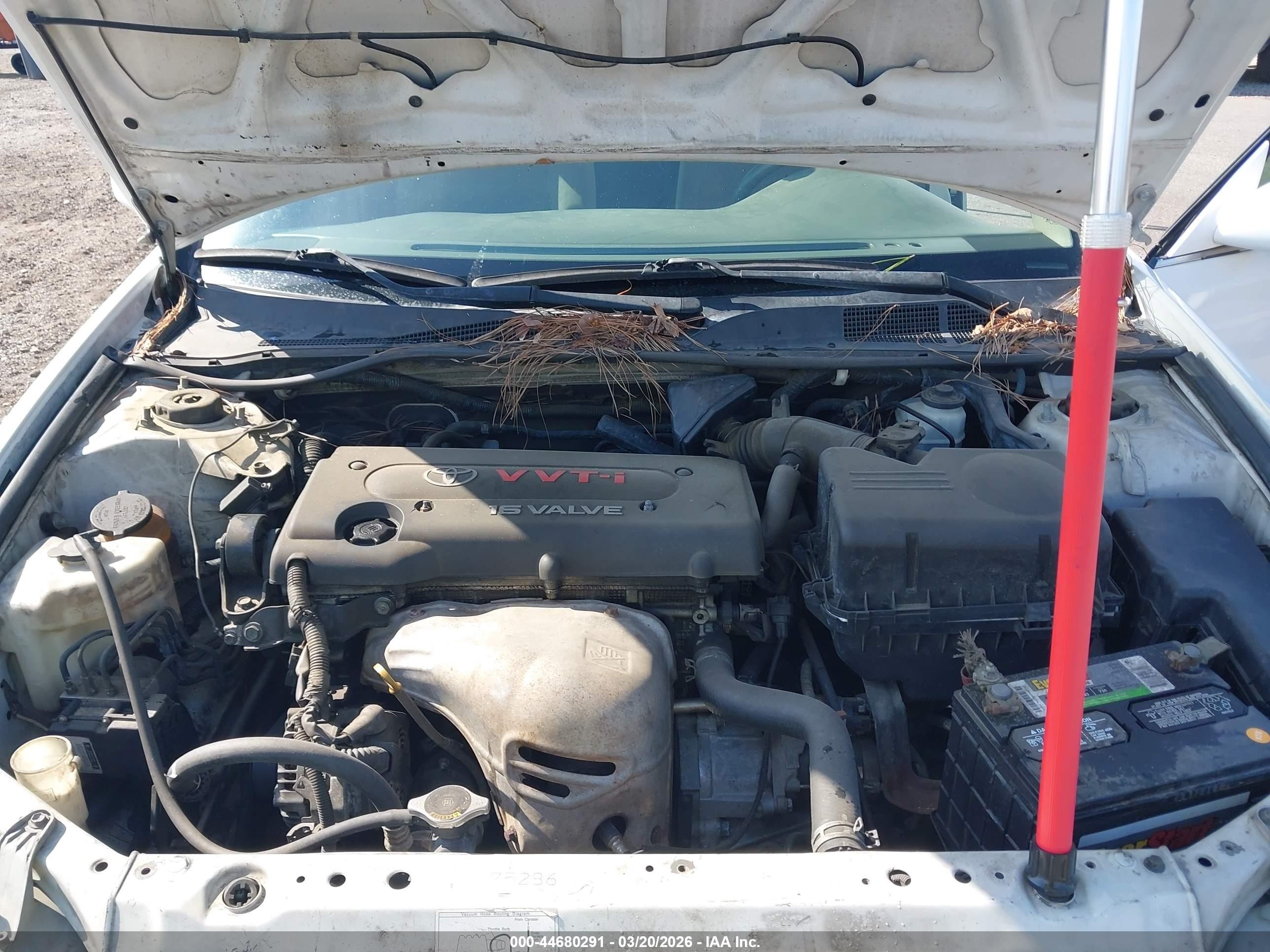 2004 Toyota Camry Xle White vin: 4T1BE32K64U377596