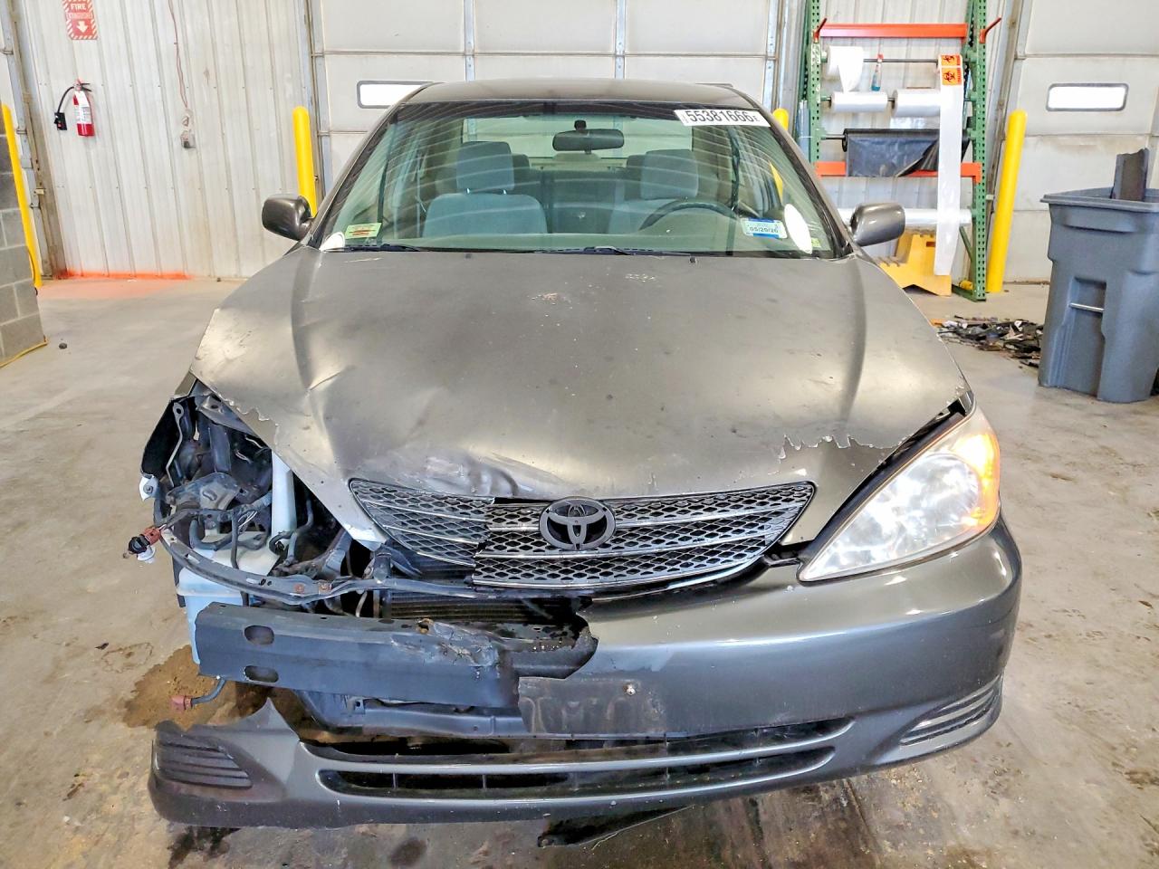 2004 Toyt Camry Gray vin: 4T1BE32K64U823990