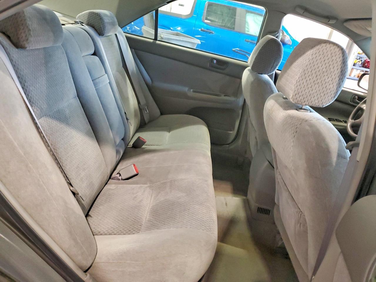 2004 Toyt Camry Gray vin: 4T1BE32K64U823990