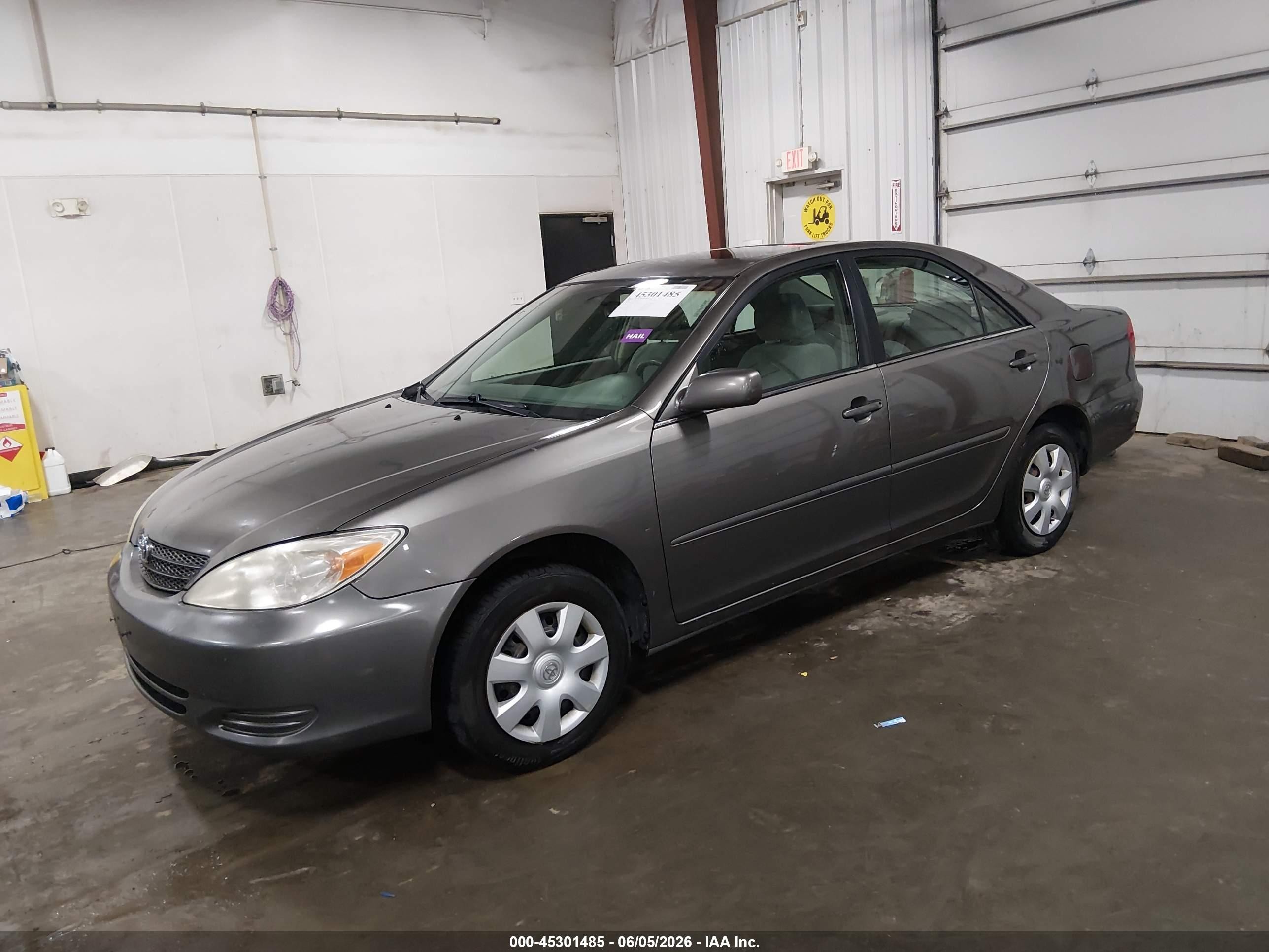 2004 Toyota Camry Le Gray vin: 4T1BE32K64U838862
