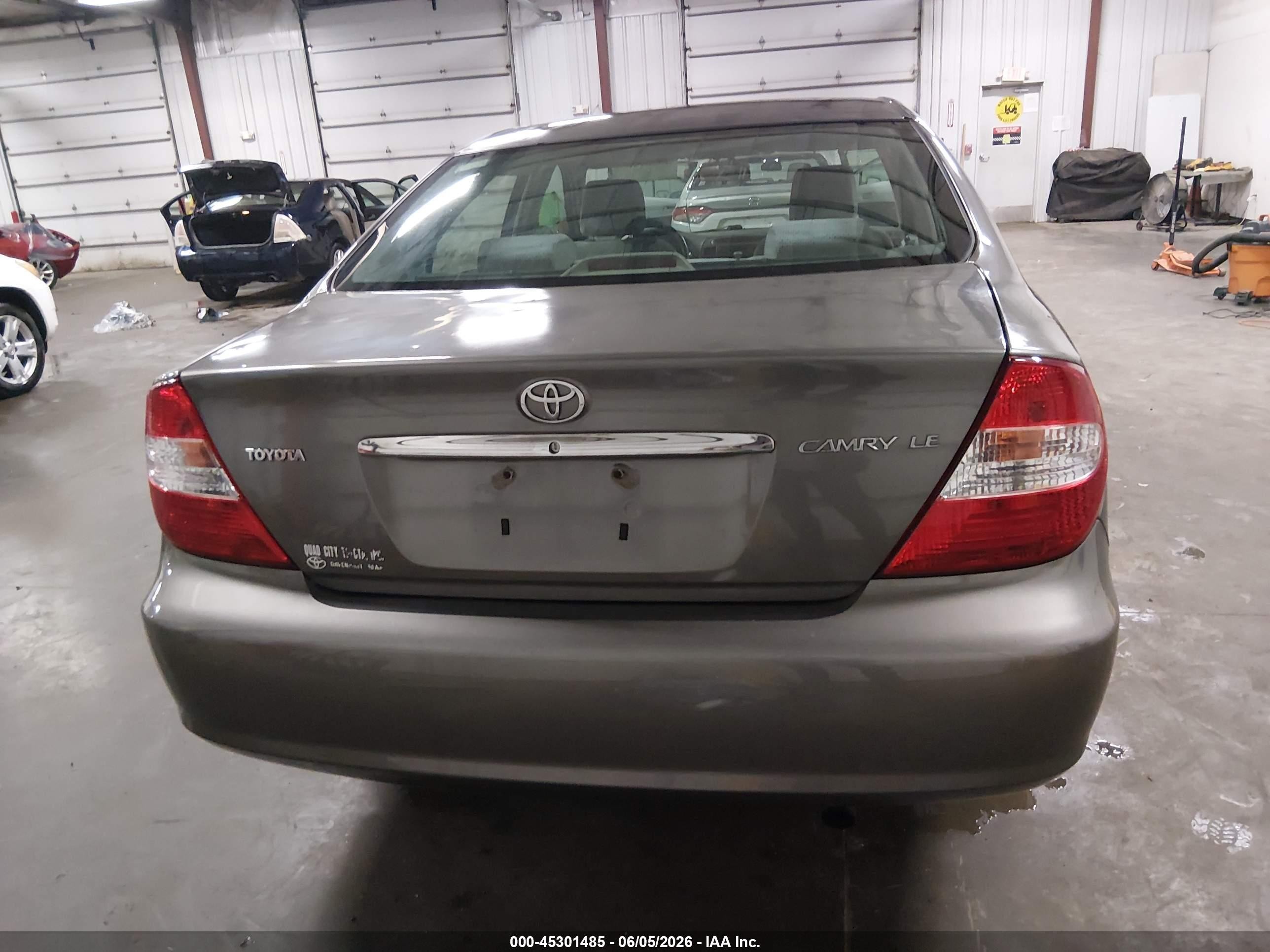 2004 Toyota Camry Le Gray vin: 4T1BE32K64U838862