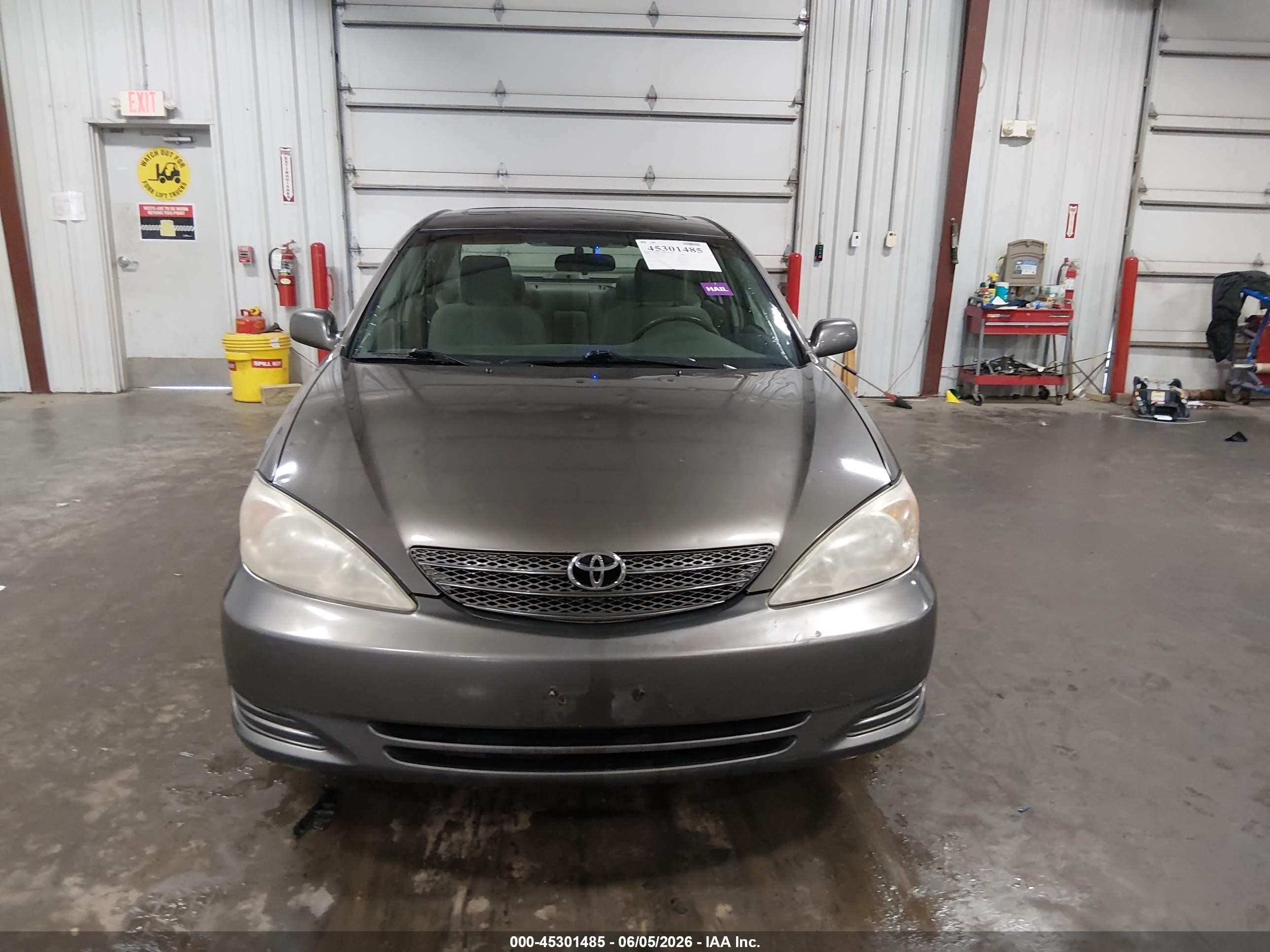 2004 Toyota Camry Le Gray vin: 4T1BE32K64U838862