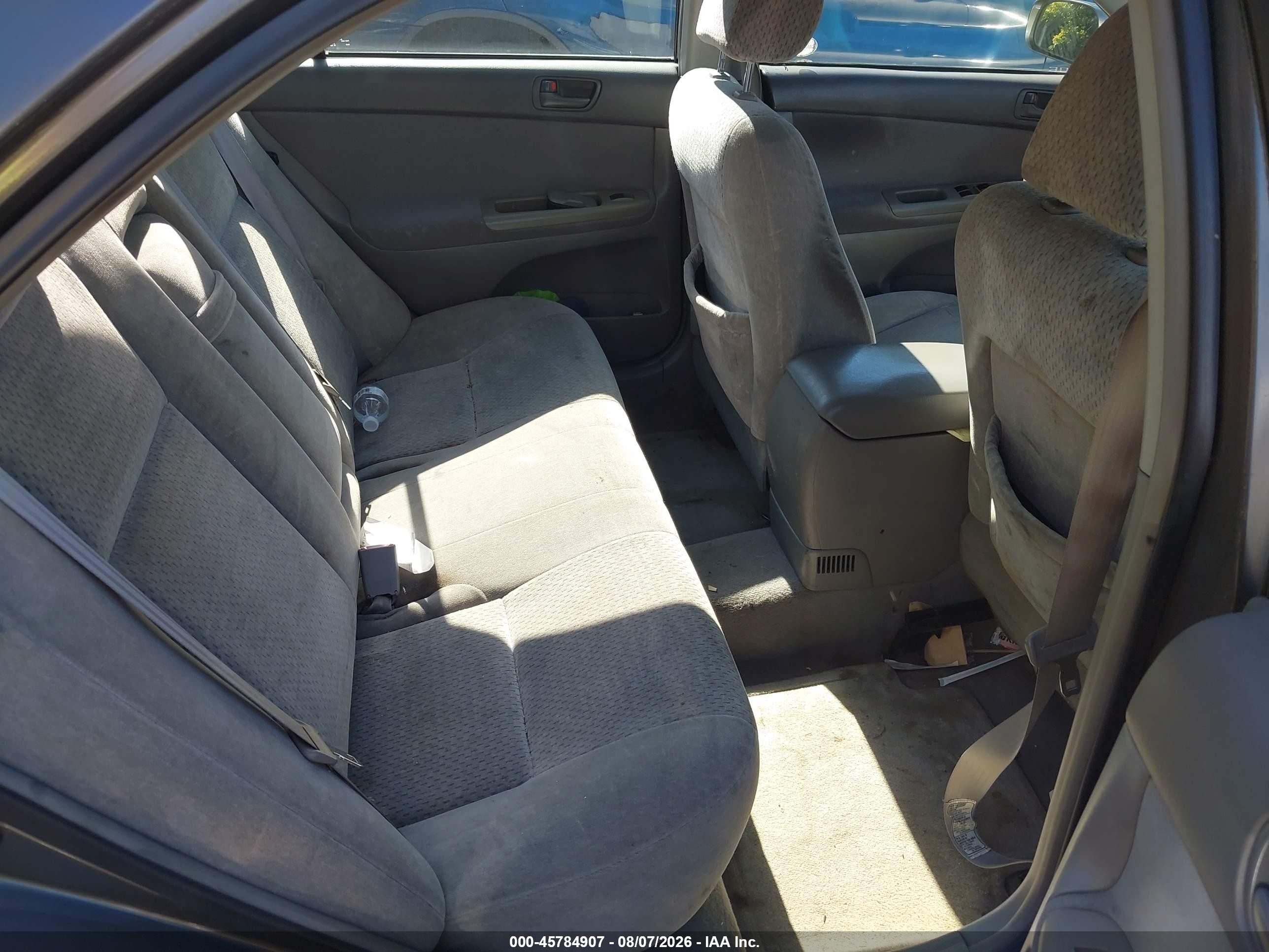 2004 Toyota Camry Le Gray vin: 4T1BE32K64U842930