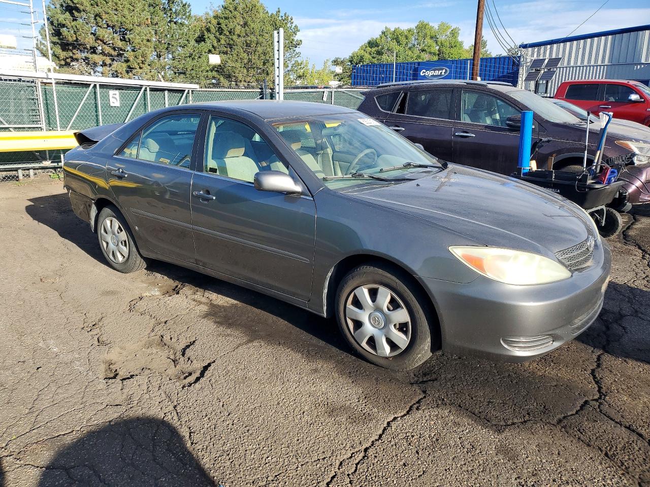 2004 Toyota Camry Le Tan vin: 4T1BE32K64U844290