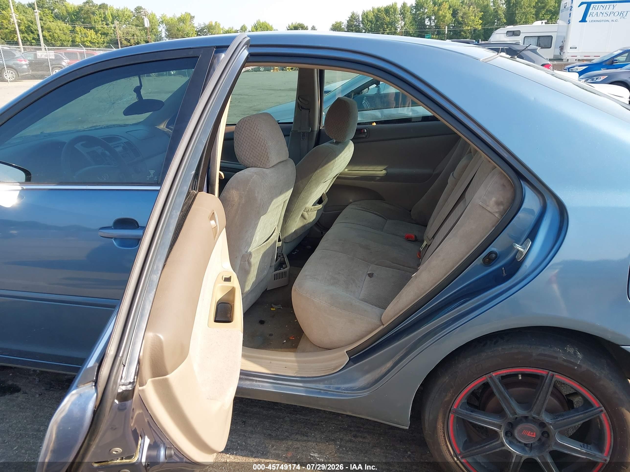 2004 Toyota Camry Le Blue vin: 4T1BE32K64U899127