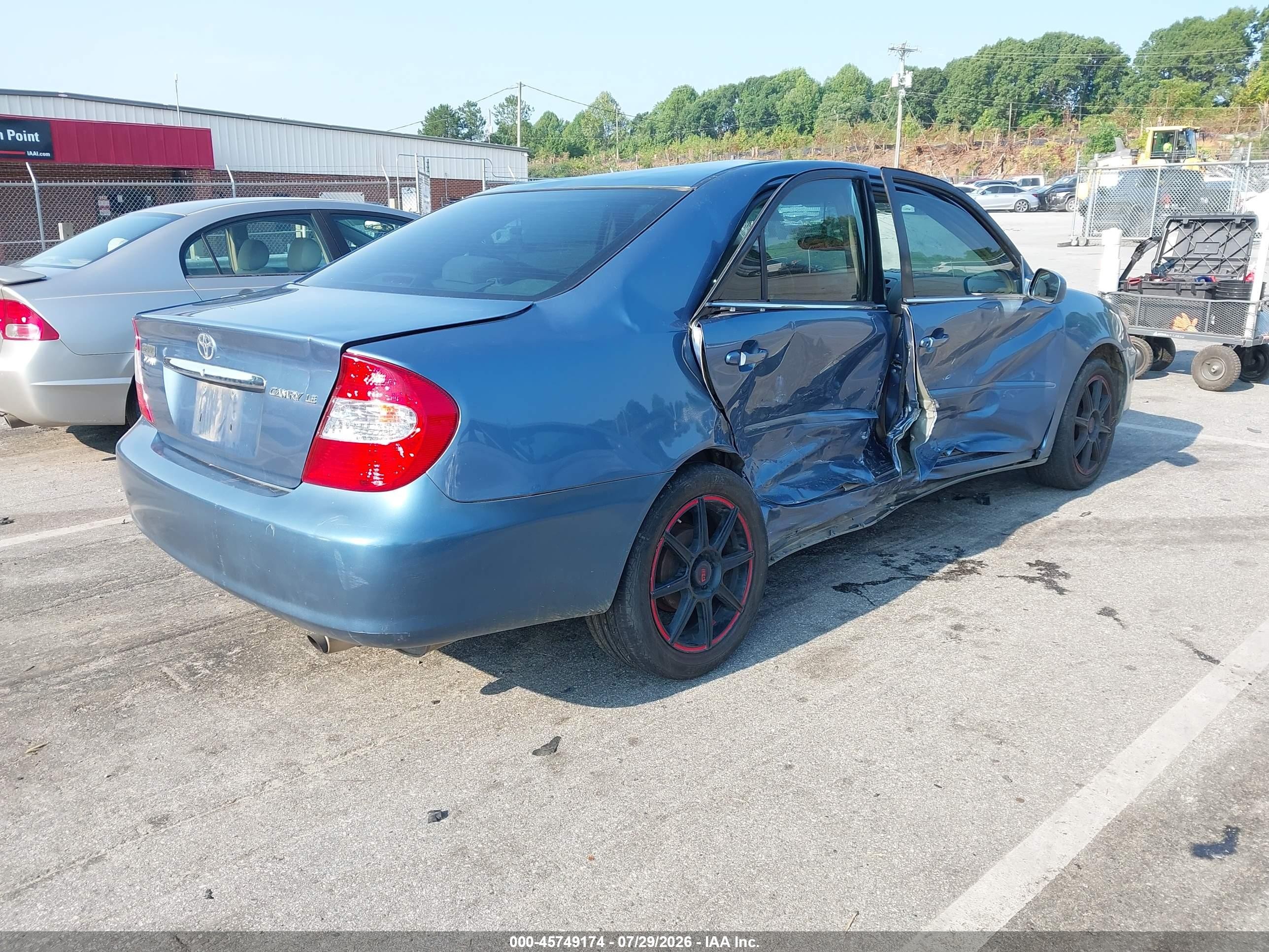 2004 Toyota Camry Le Blue vin: 4T1BE32K64U899127