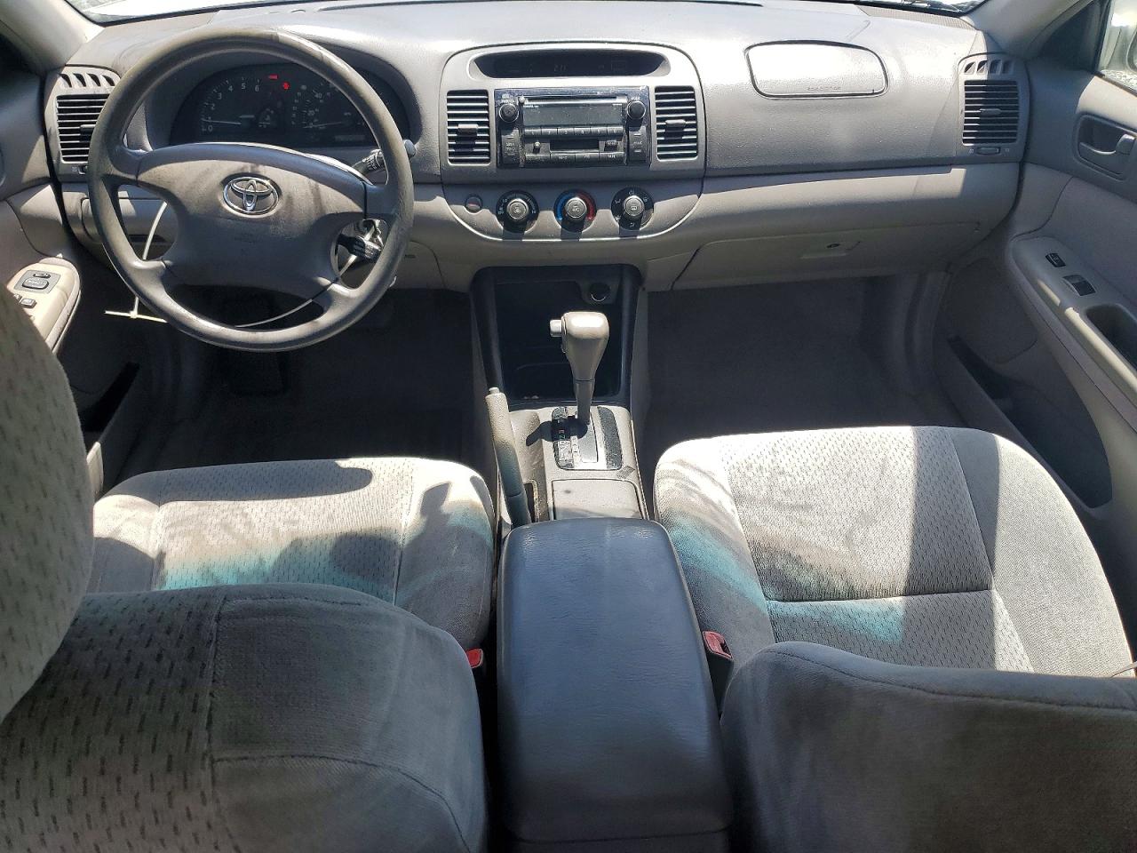 2004 Toyota Camry Le Серебряный vin: 4T1BE32K64U899421