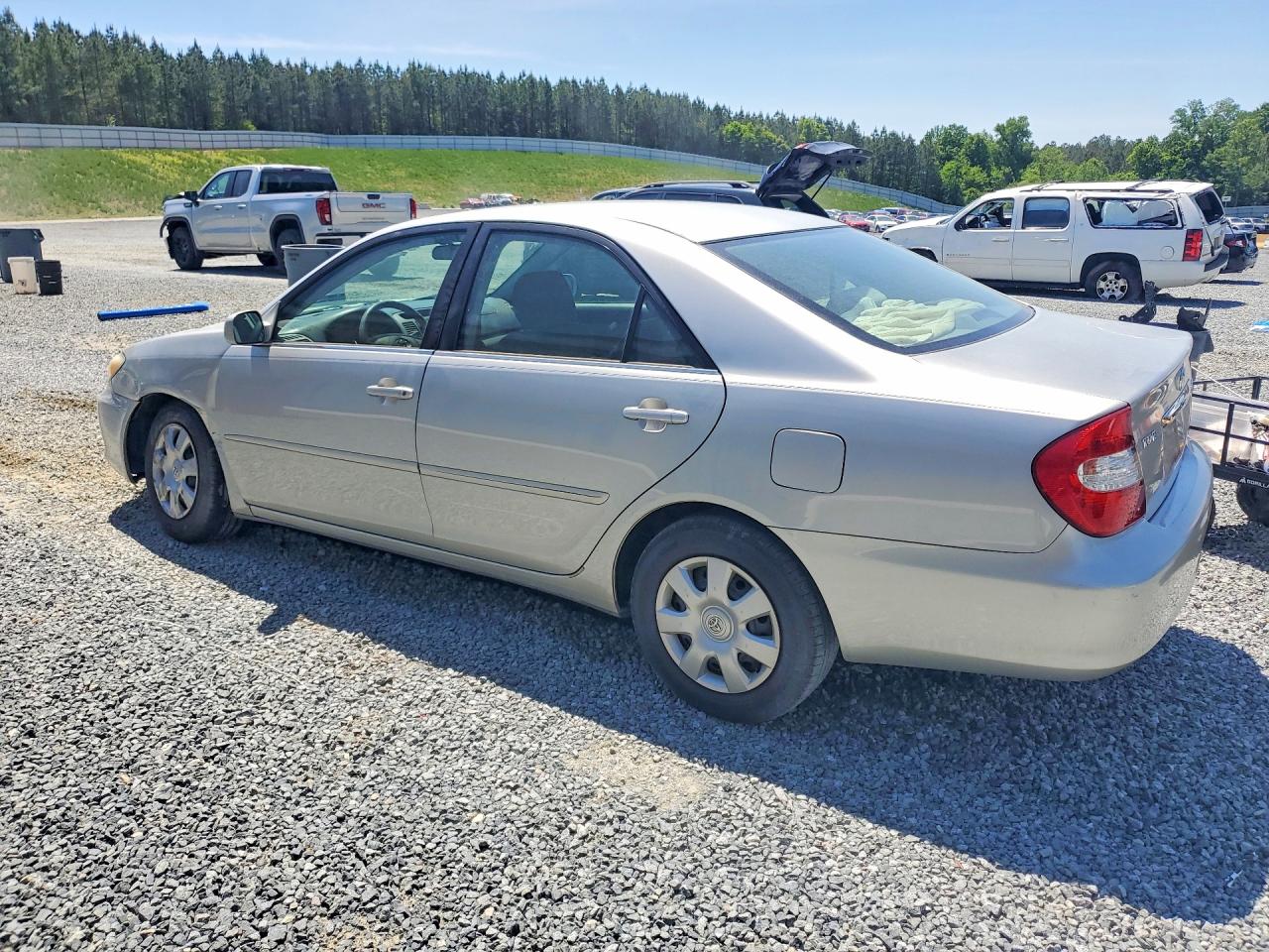 2004 Toyota Camry Le Серебряный vin: 4T1BE32K64U899421