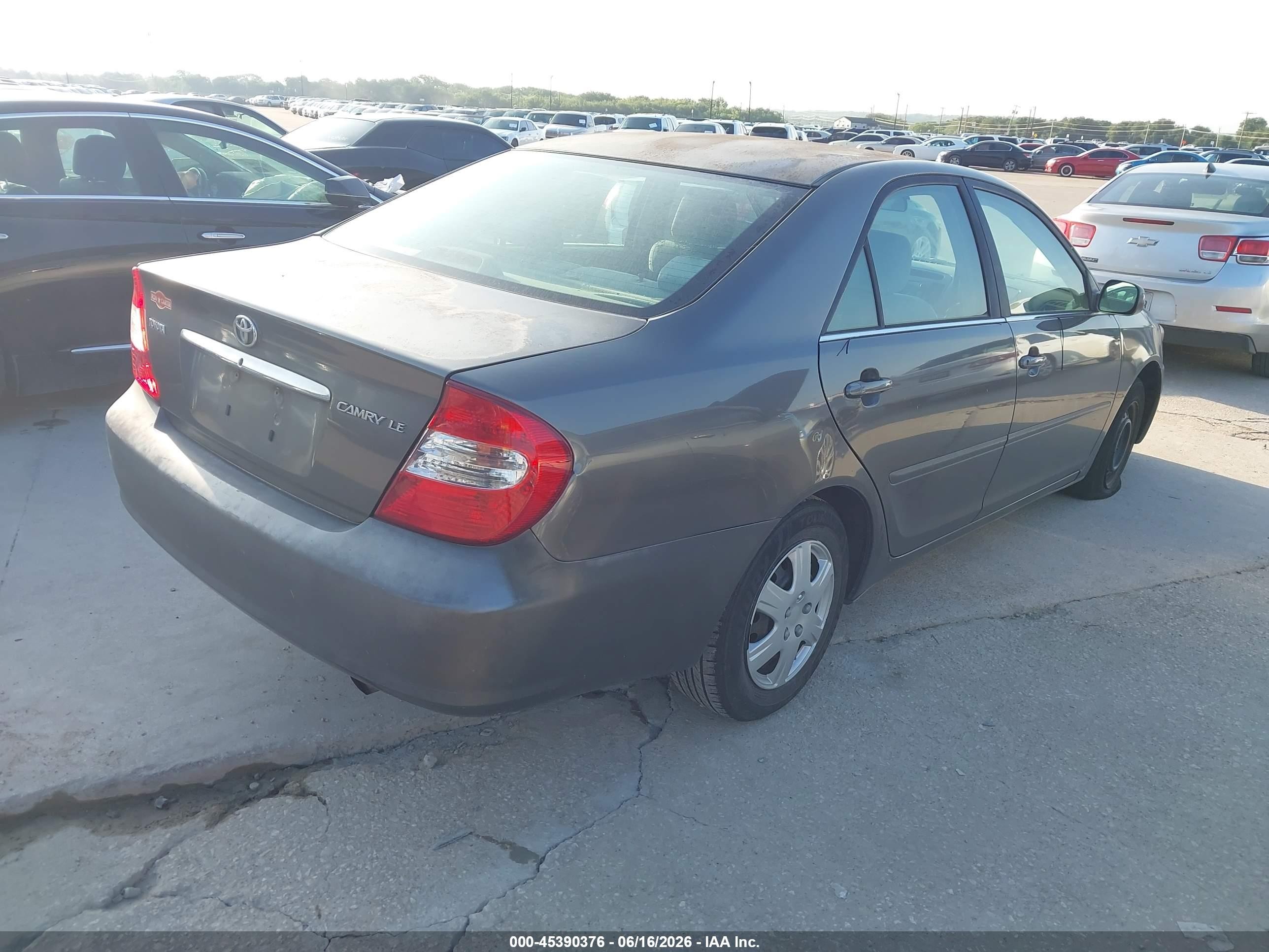 2004 Toyota Camry Le Серый vin: 4T1BE32K64U908778