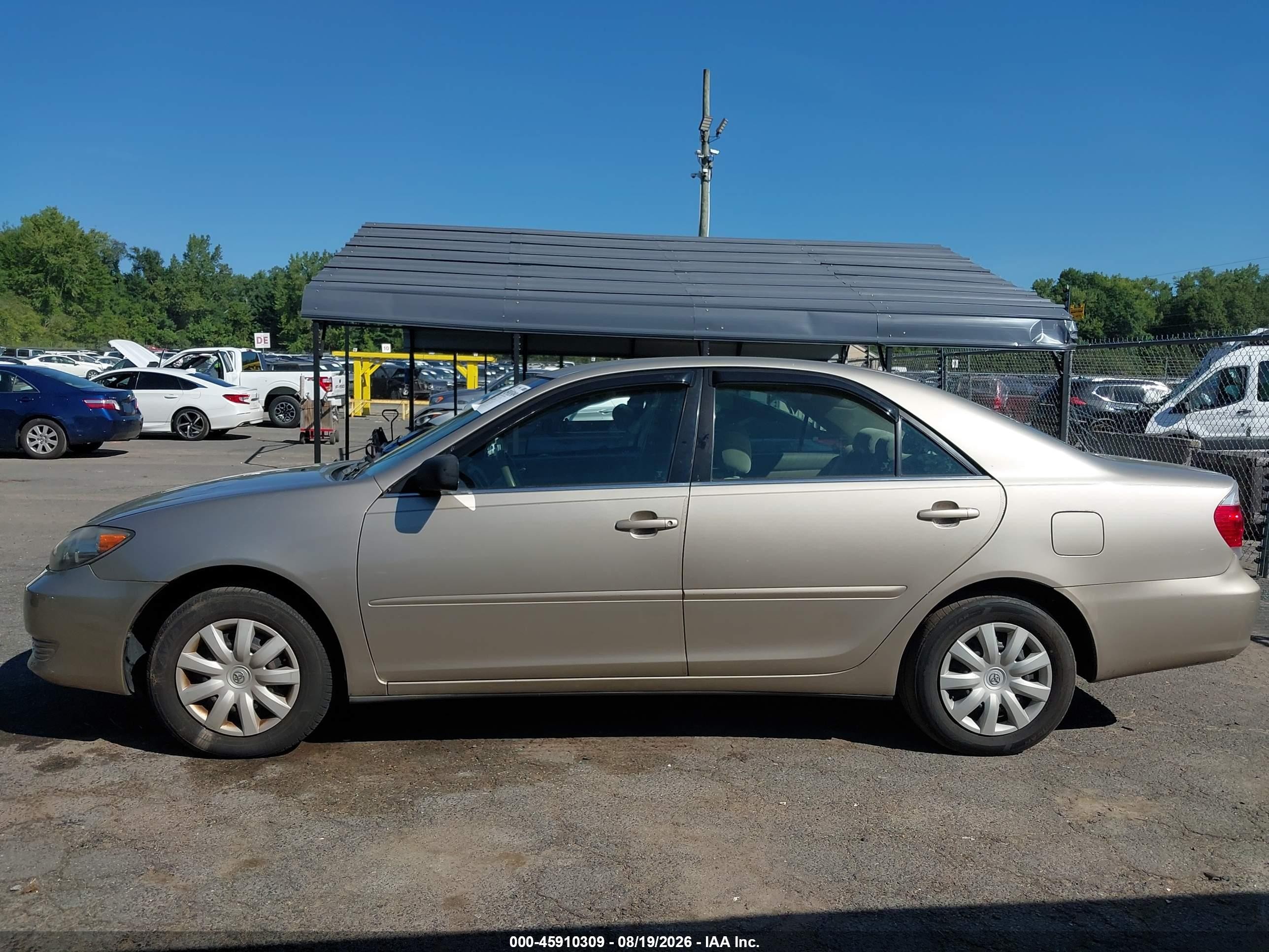 2005 Toyota Camry Std Cream vin: 4T1BE32K65U013289