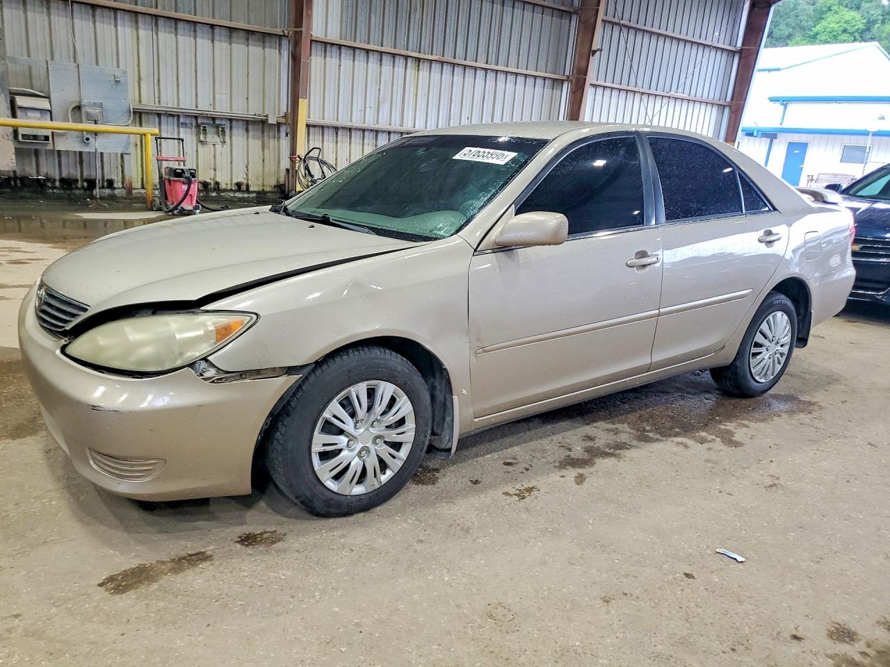 2005 Toyota Camry Le Желто-коричневый vin: 4T1BE32K65U029153