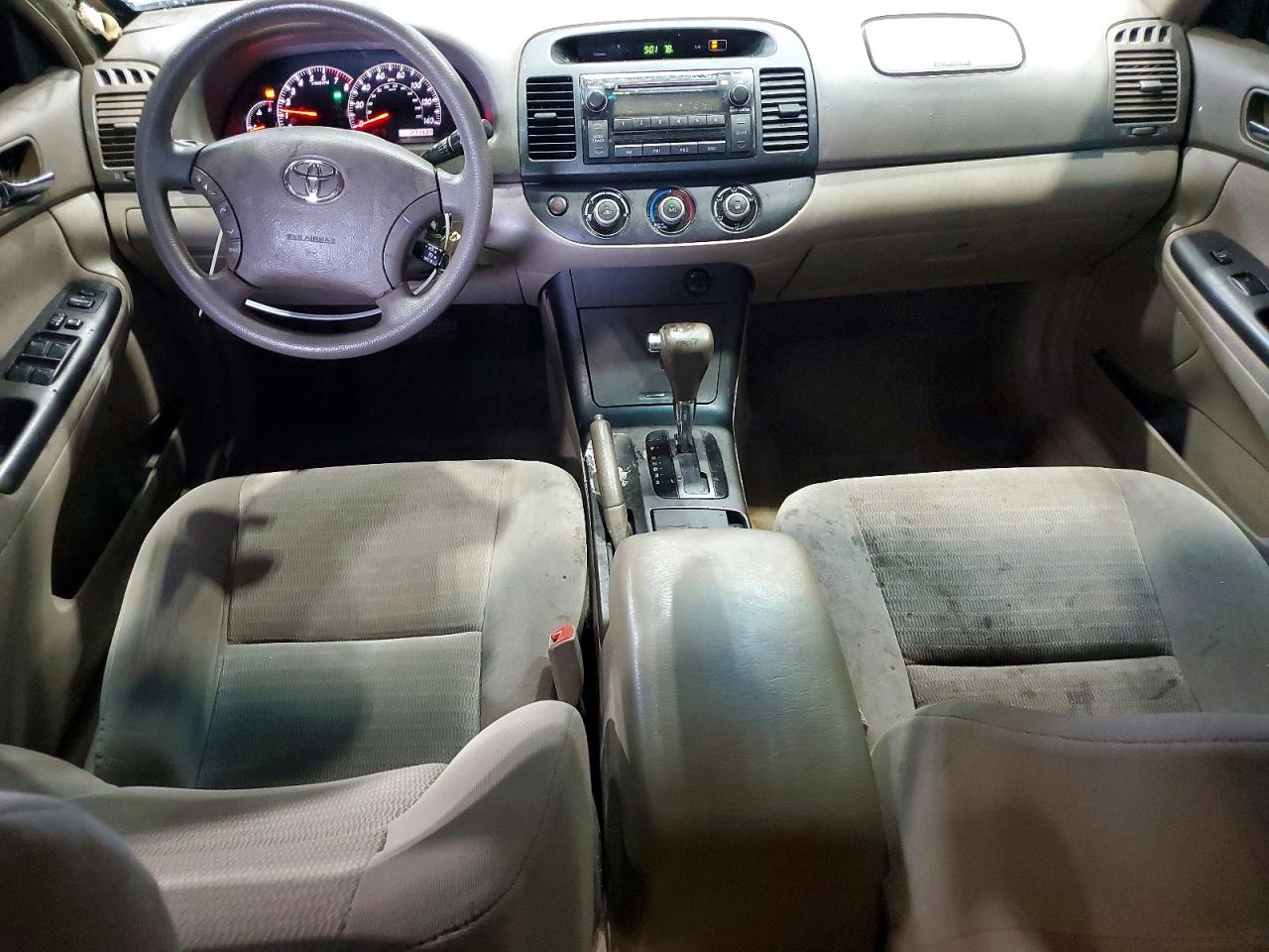 2005 Toyota Camry Le Tan vin: 4T1BE32K65U029153