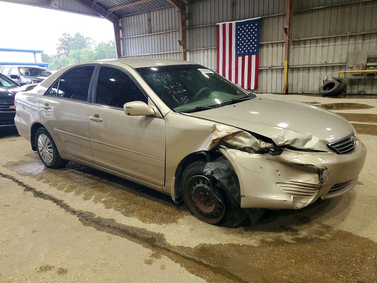 2005 Toyota Camry Le Tan vin: 4T1BE32K65U029153