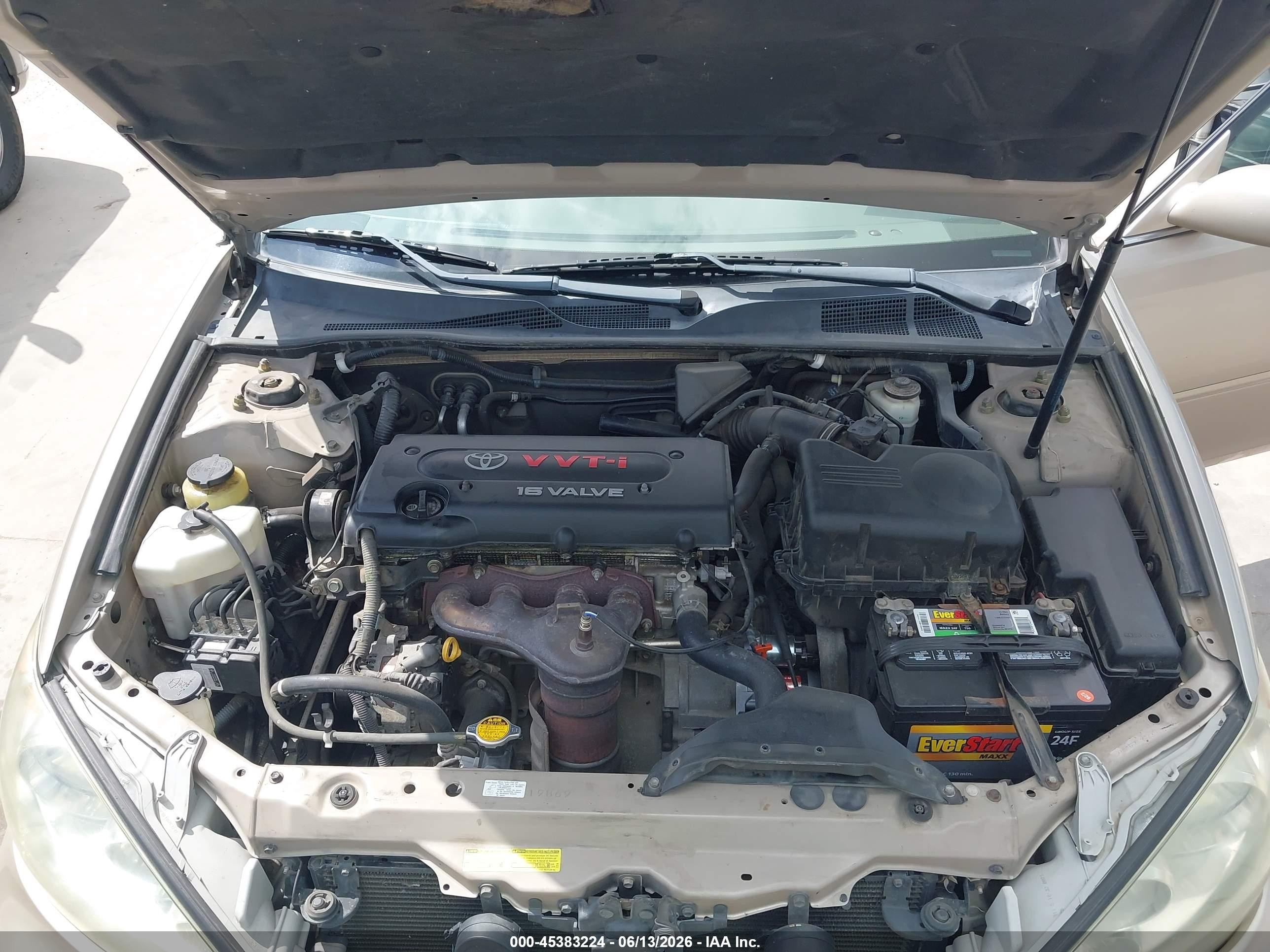 2005 Toyota Camry Le Золотой vin: 4T1BE32K65U036118