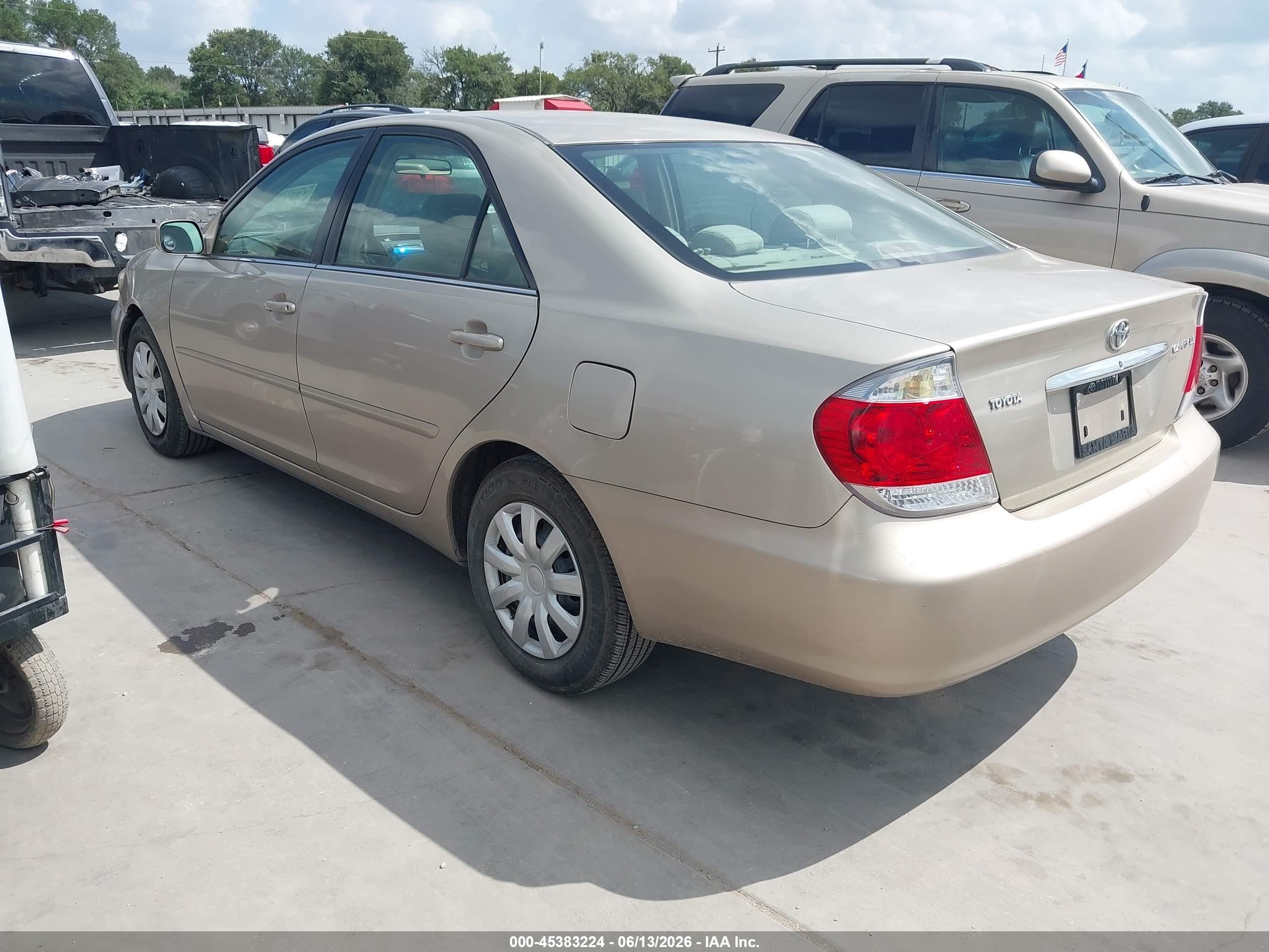 2005 Toyota Camry Le Золотой vin: 4T1BE32K65U036118