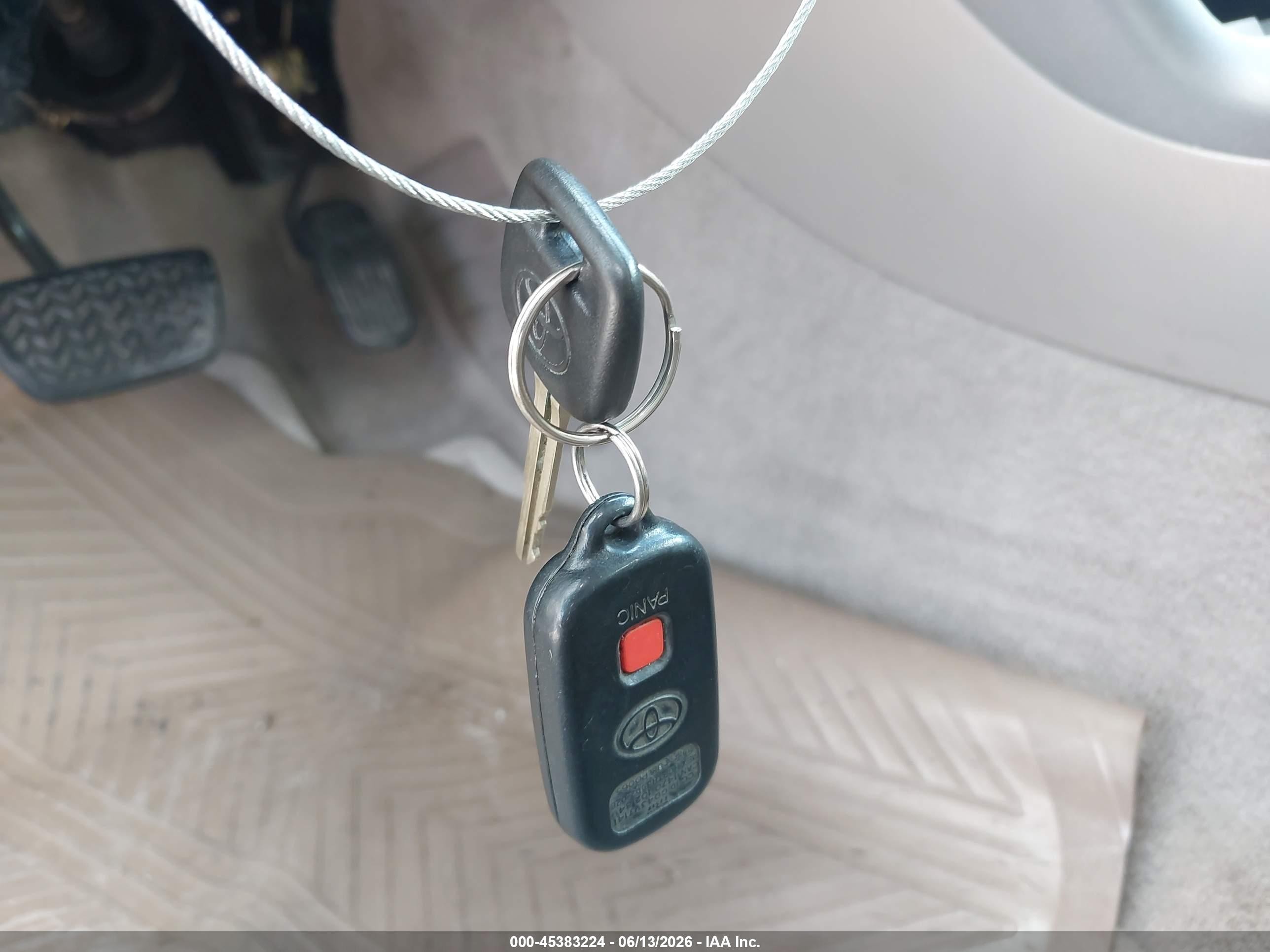 2005 Toyota Camry Le Золотой vin: 4T1BE32K65U036118