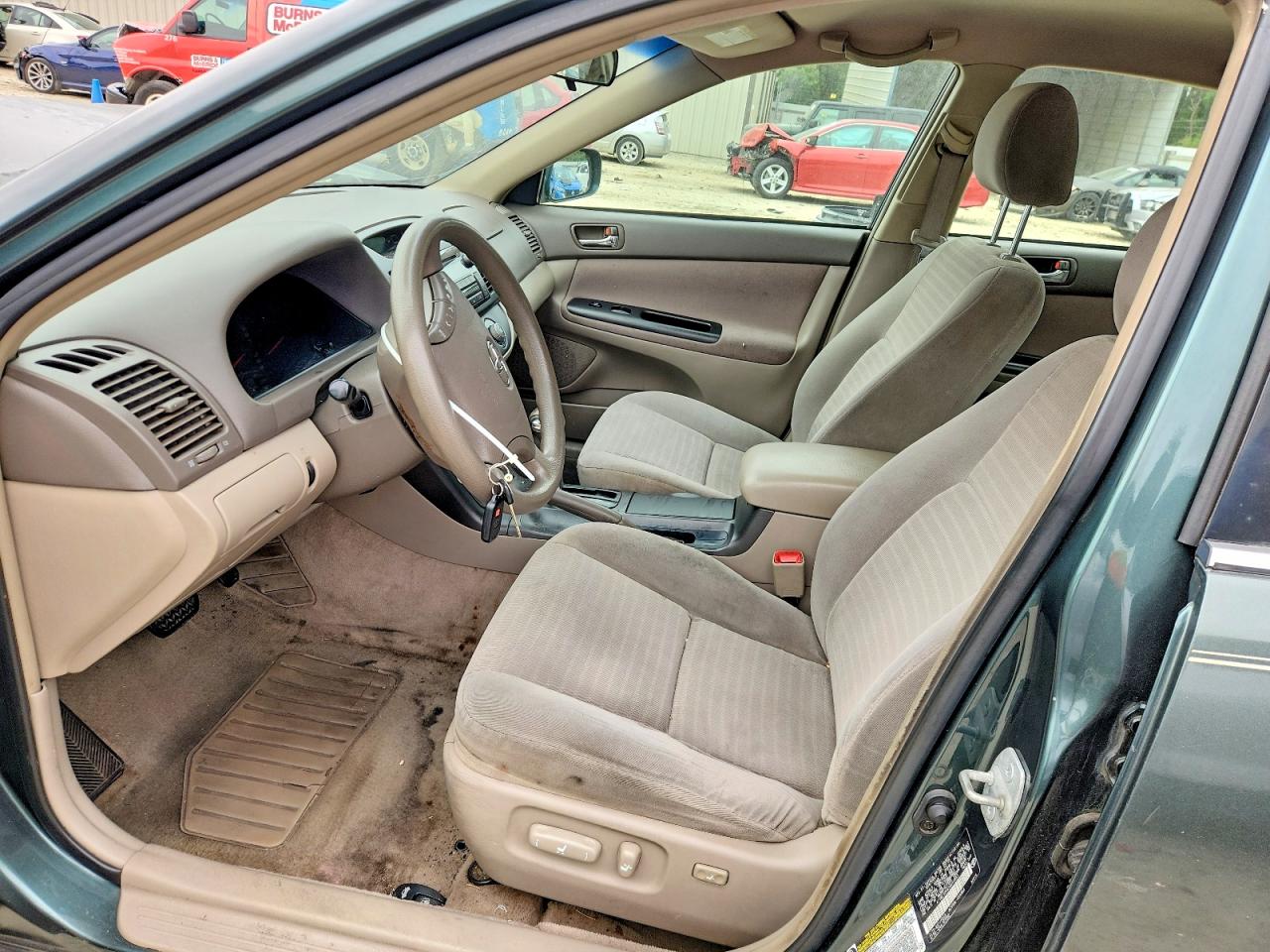 2005 Toyota Camry Le Green vin: 4T1BE32K65U044655