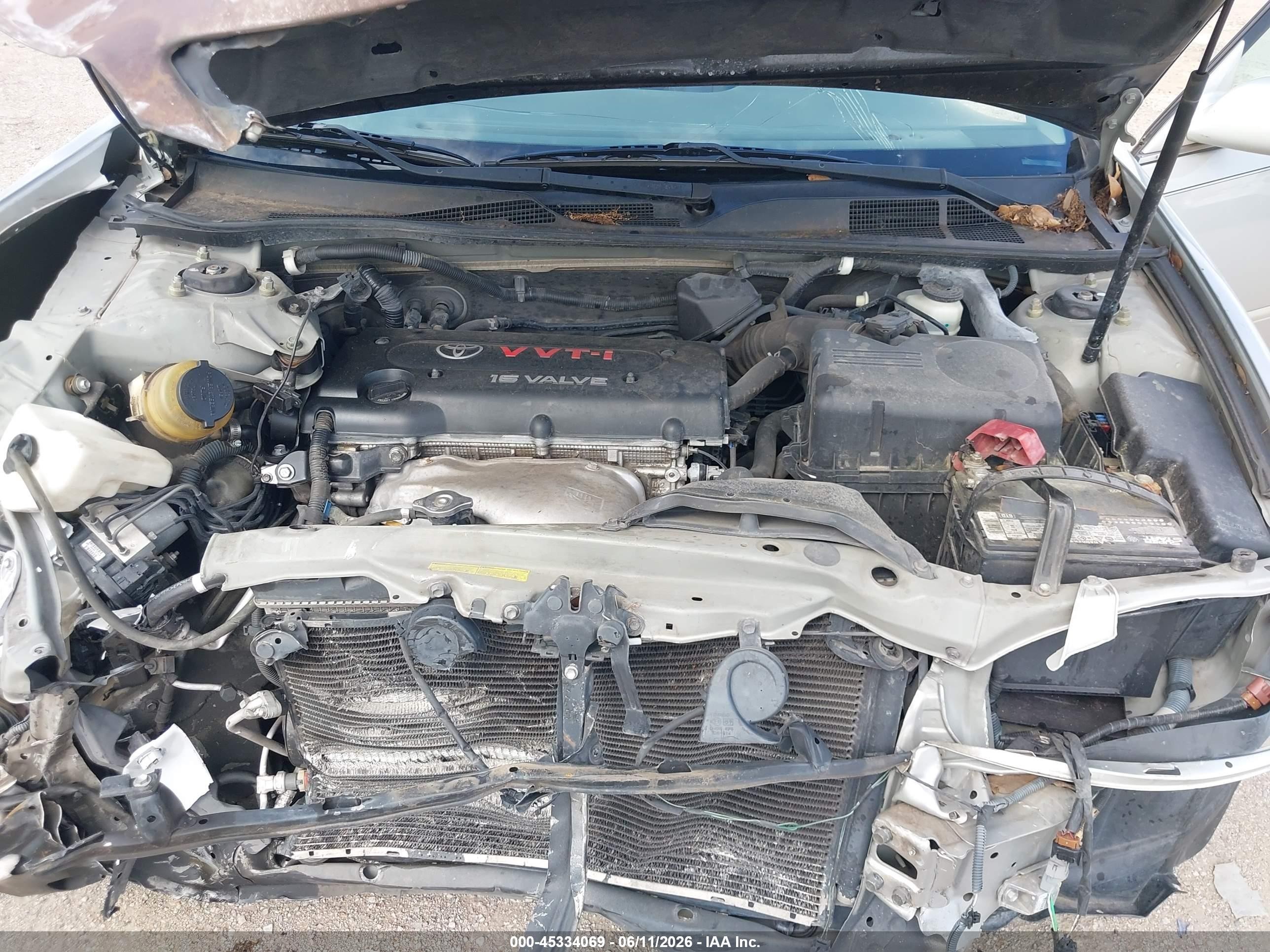2005 Toyota Camry Le Silver vin: 4T1BE32K65U055557