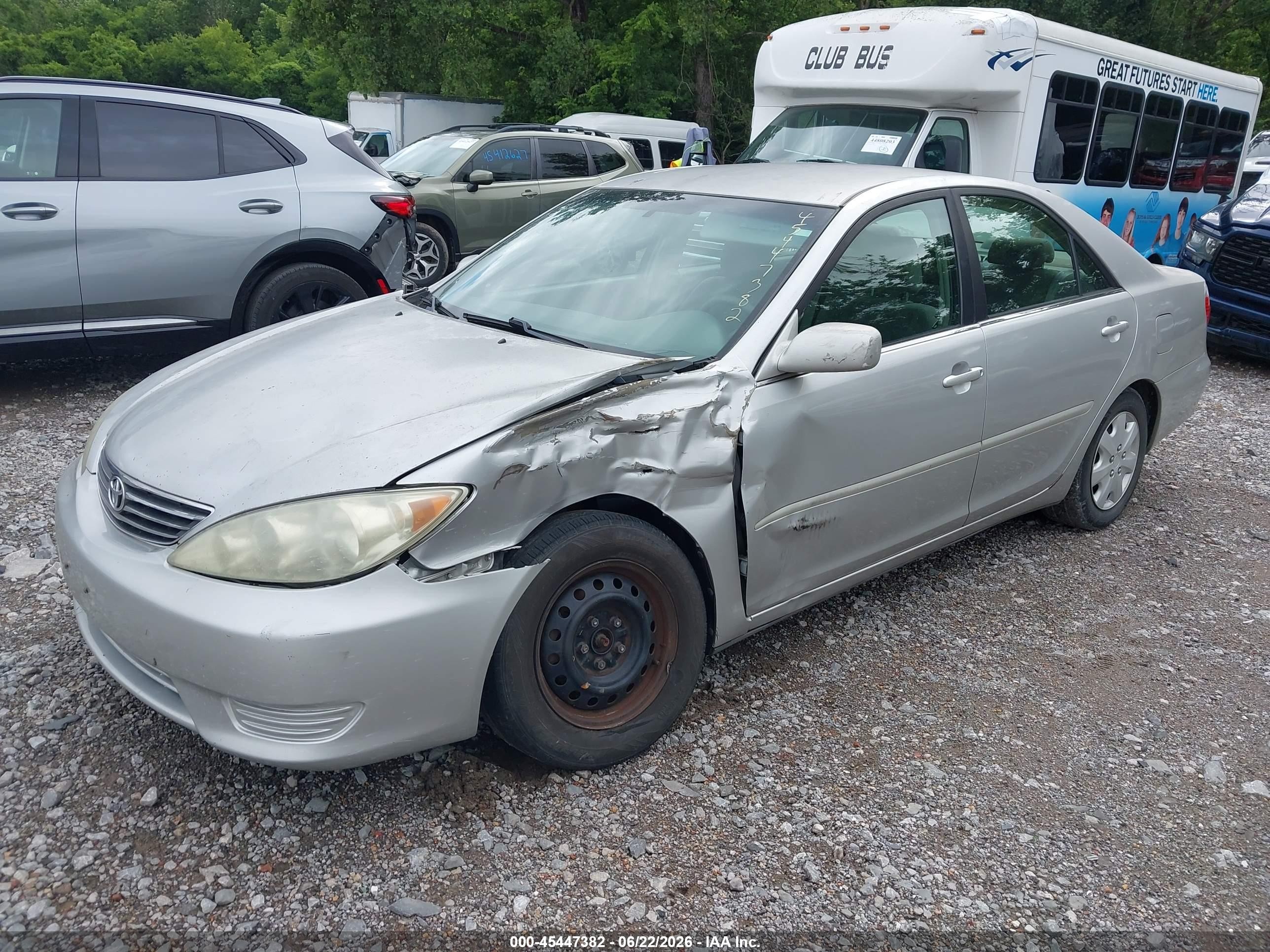 2005 Toyota Camry Le Tan vin: 4T1BE32K65U087022