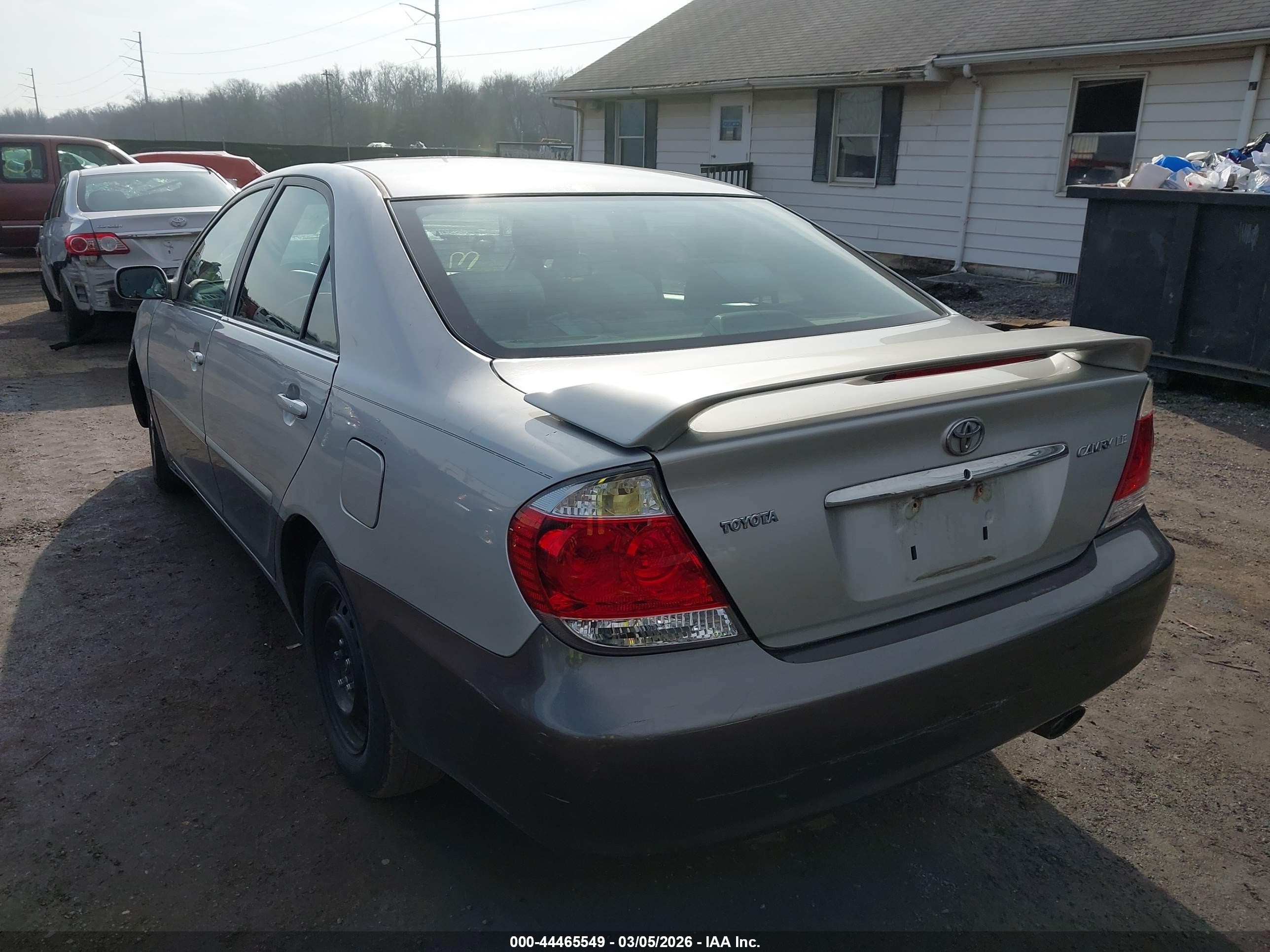 2005 Toyota Camry Le Silver vin: 4T1BE32K65U101226