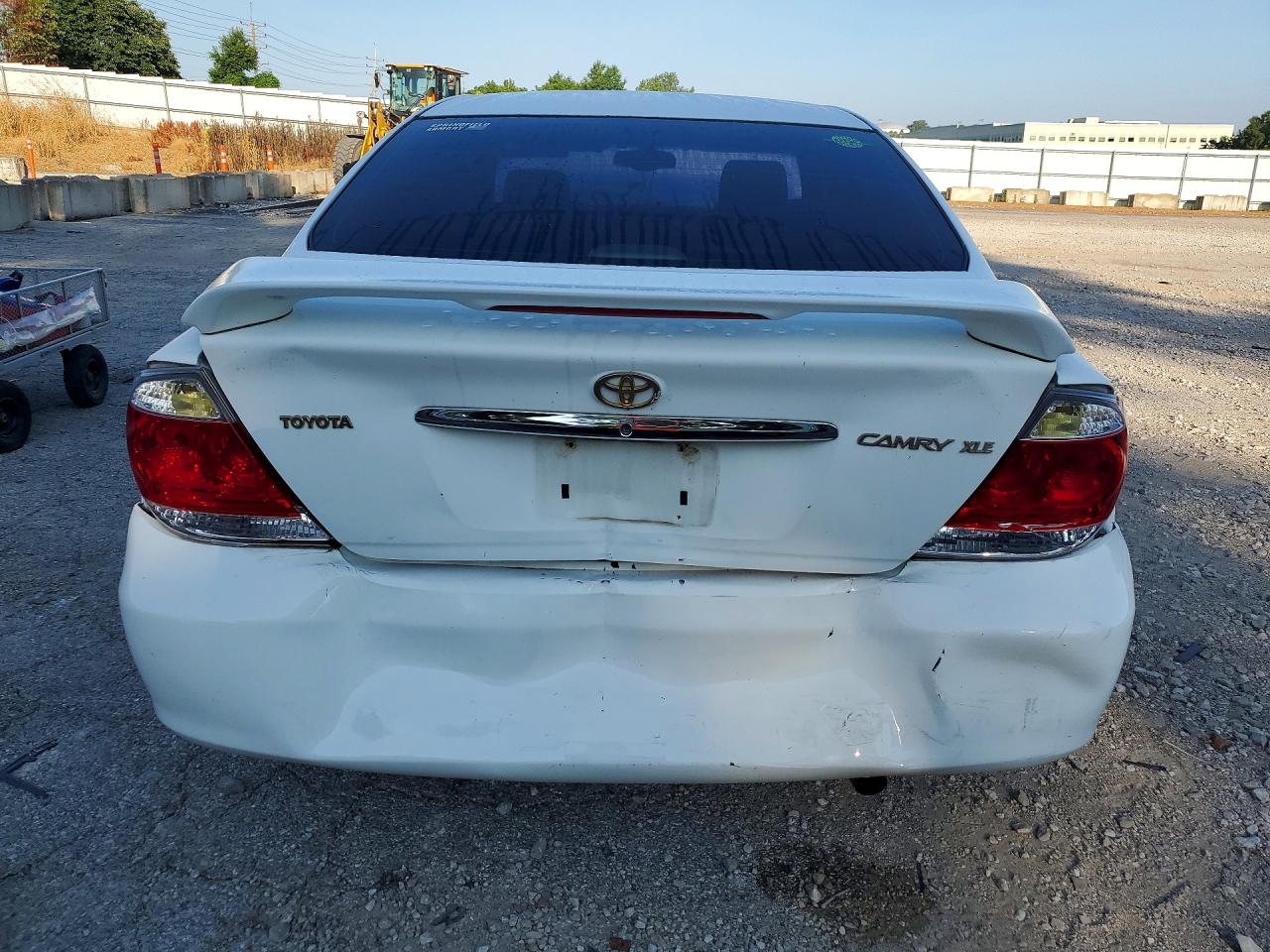 2005 Toyota Camry Xle White vin: 4T1BE32K65U385747