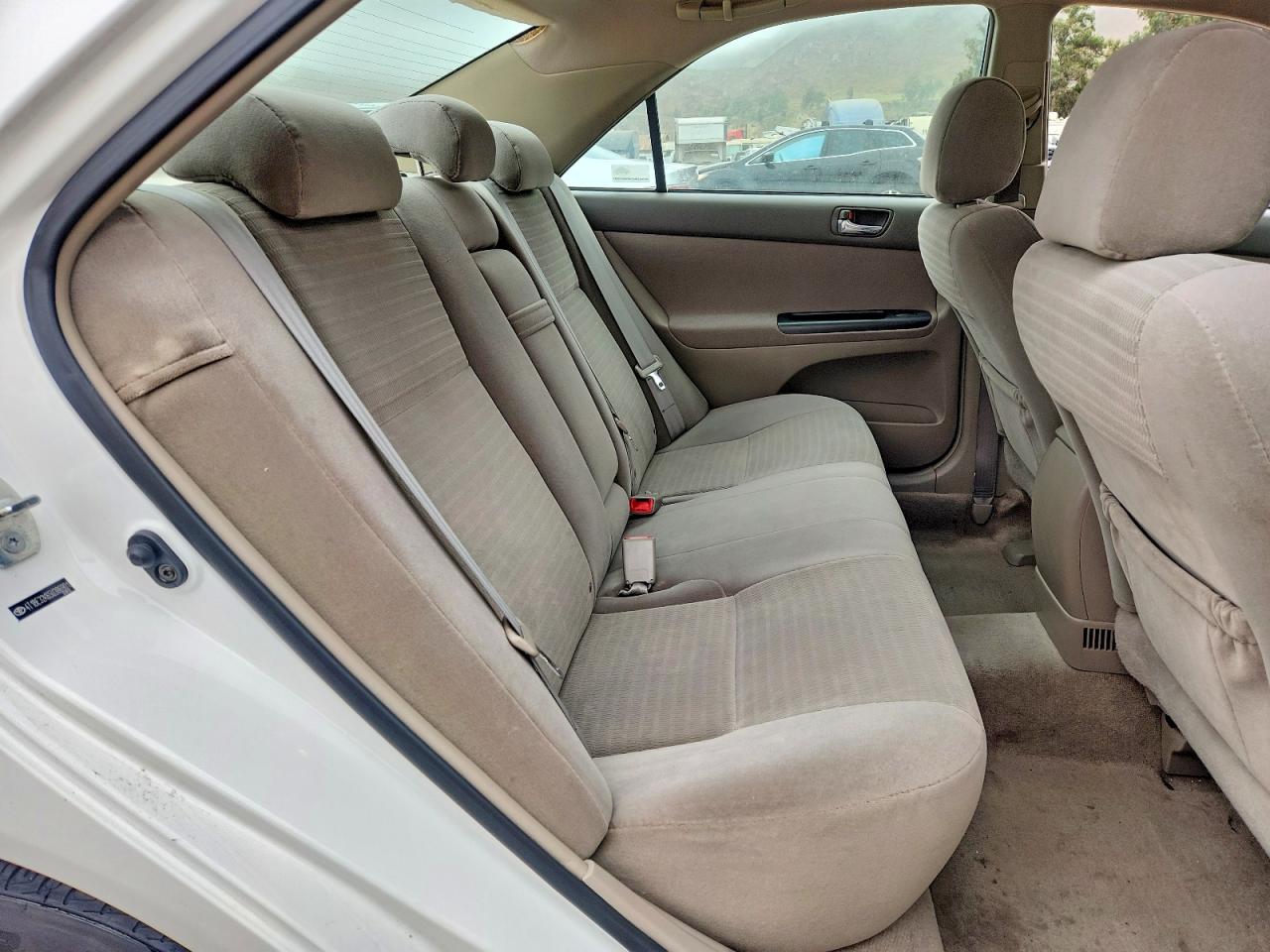 2005 Toyota Camry Le White vin: 4T1BE32K65U386901