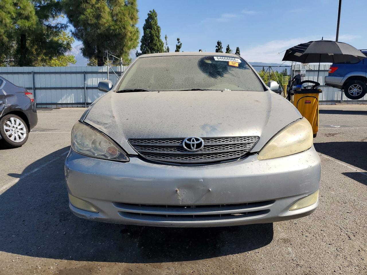 2005 Toyota Camry Le Silver vin: 4T1BE32K65U523836