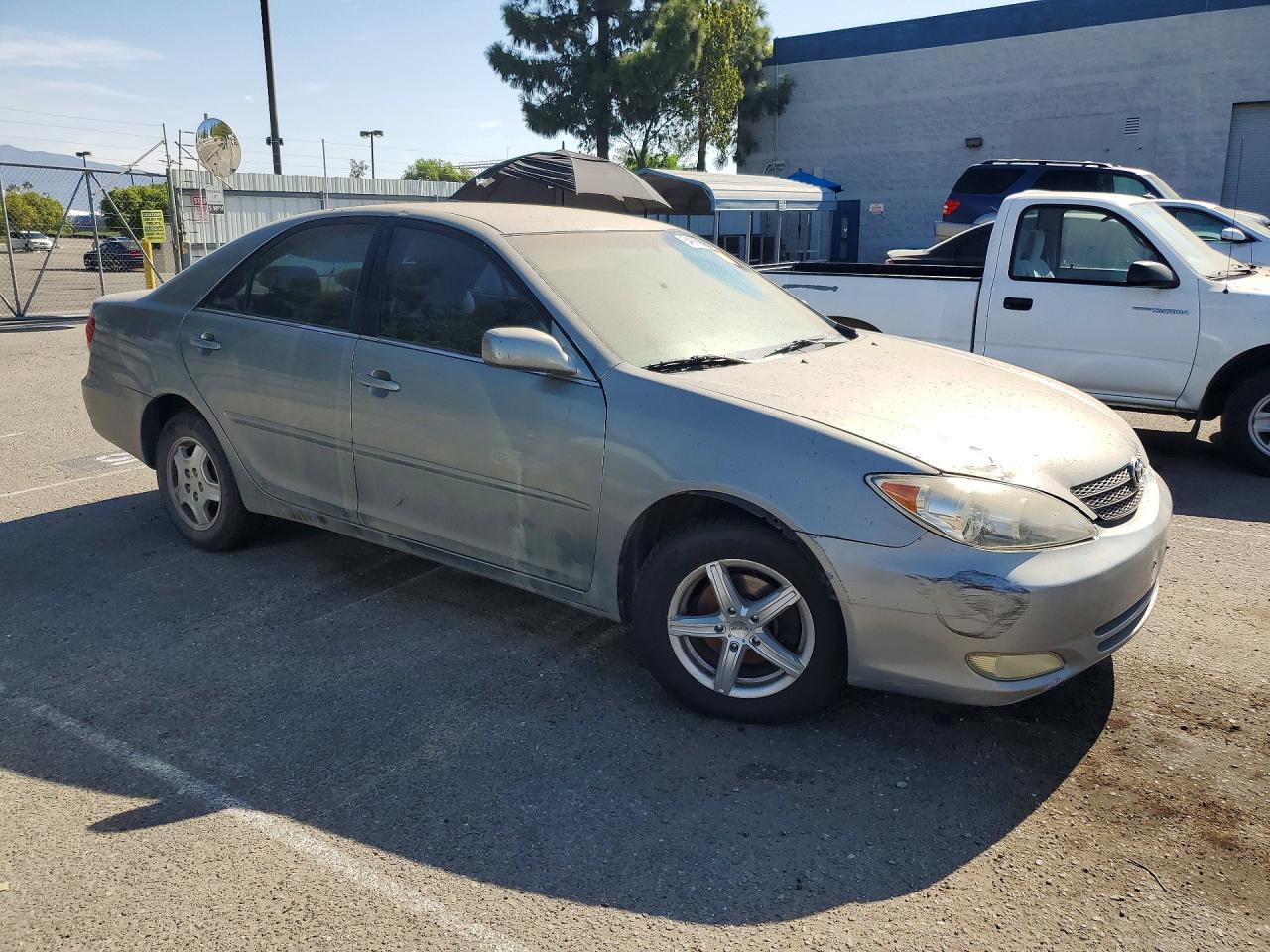 2005 Toyota Camry Le Silver vin: 4T1BE32K65U523836