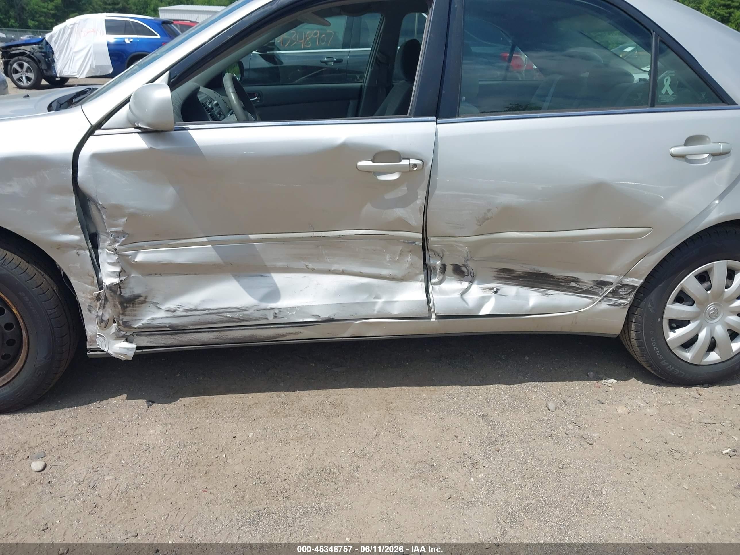 2005 Toyota Camry Le Silver vin: 4T1BE32K65U524937