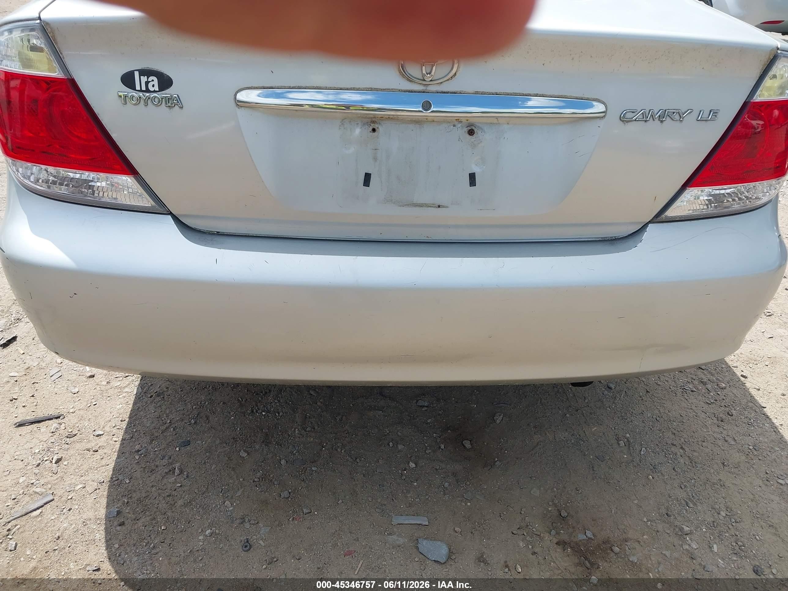 2005 Toyota Camry Le Silver vin: 4T1BE32K65U524937