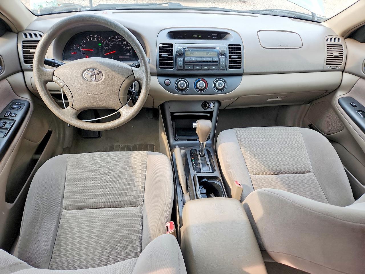 2005 Toyota Camry Le Silver vin: 4T1BE32K65U525845
