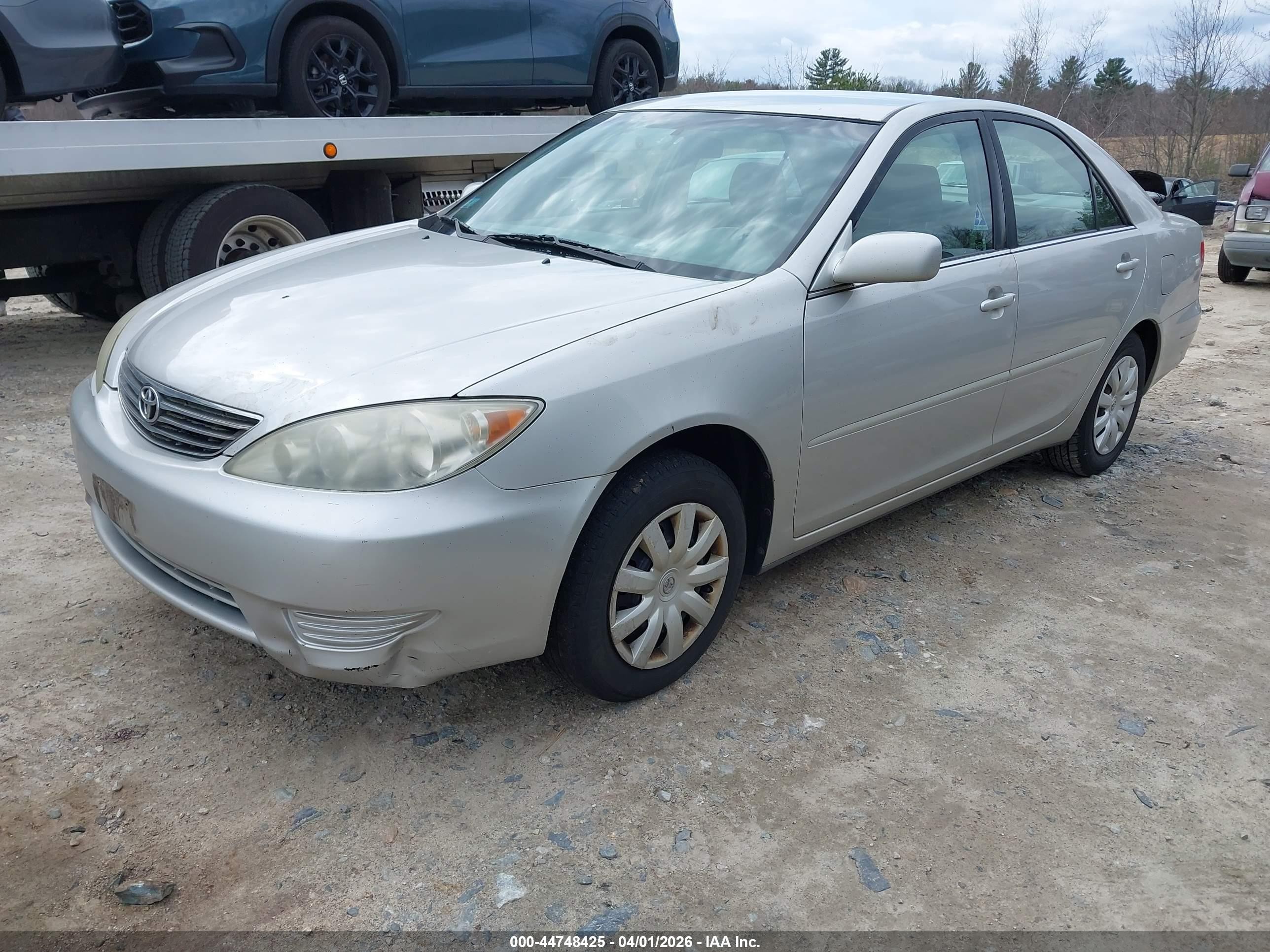 2005 Toyota Camry Le Silver vin: 4T1BE32K65U529166