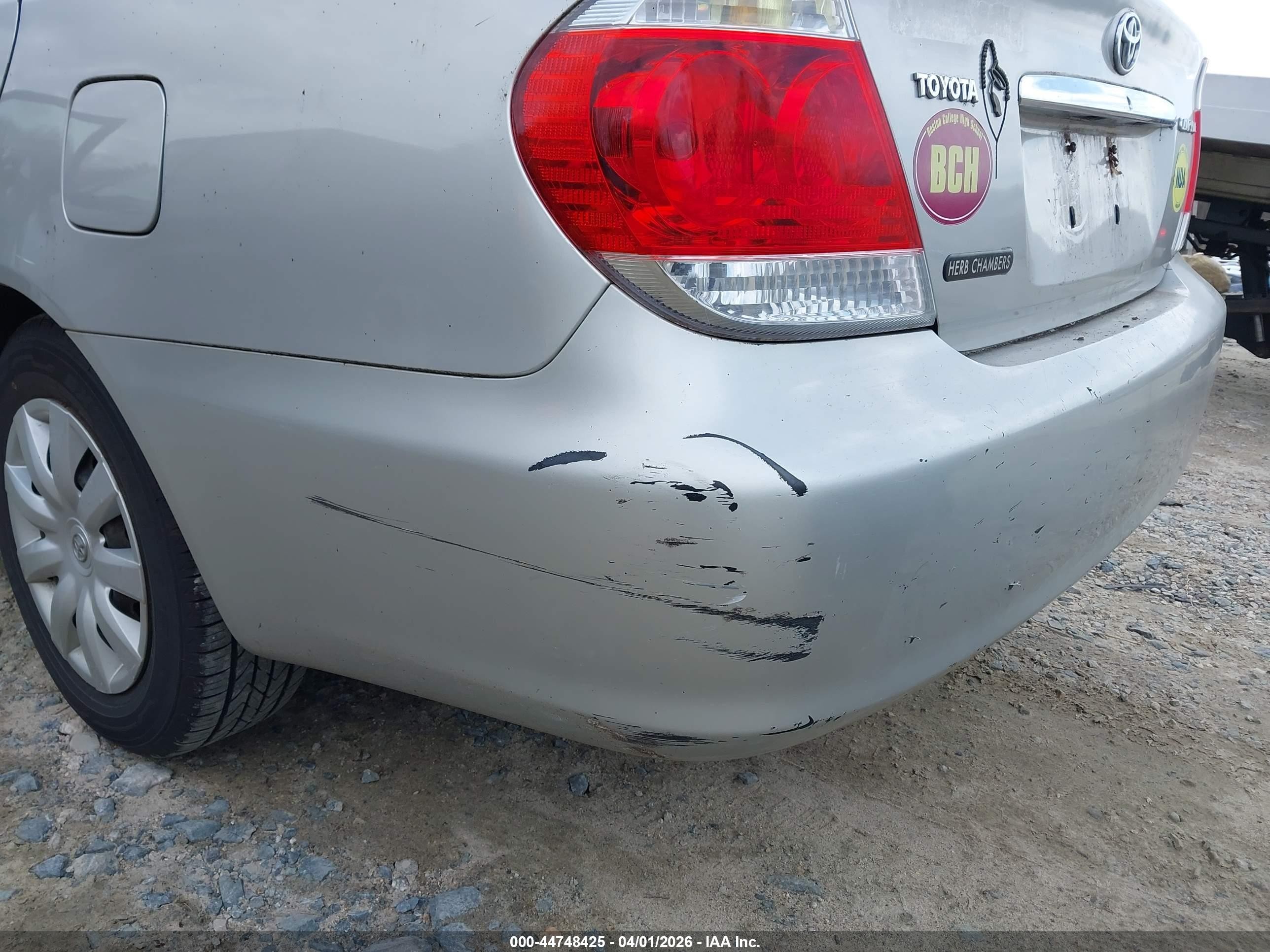2005 Toyota Camry Le Silver vin: 4T1BE32K65U529166
