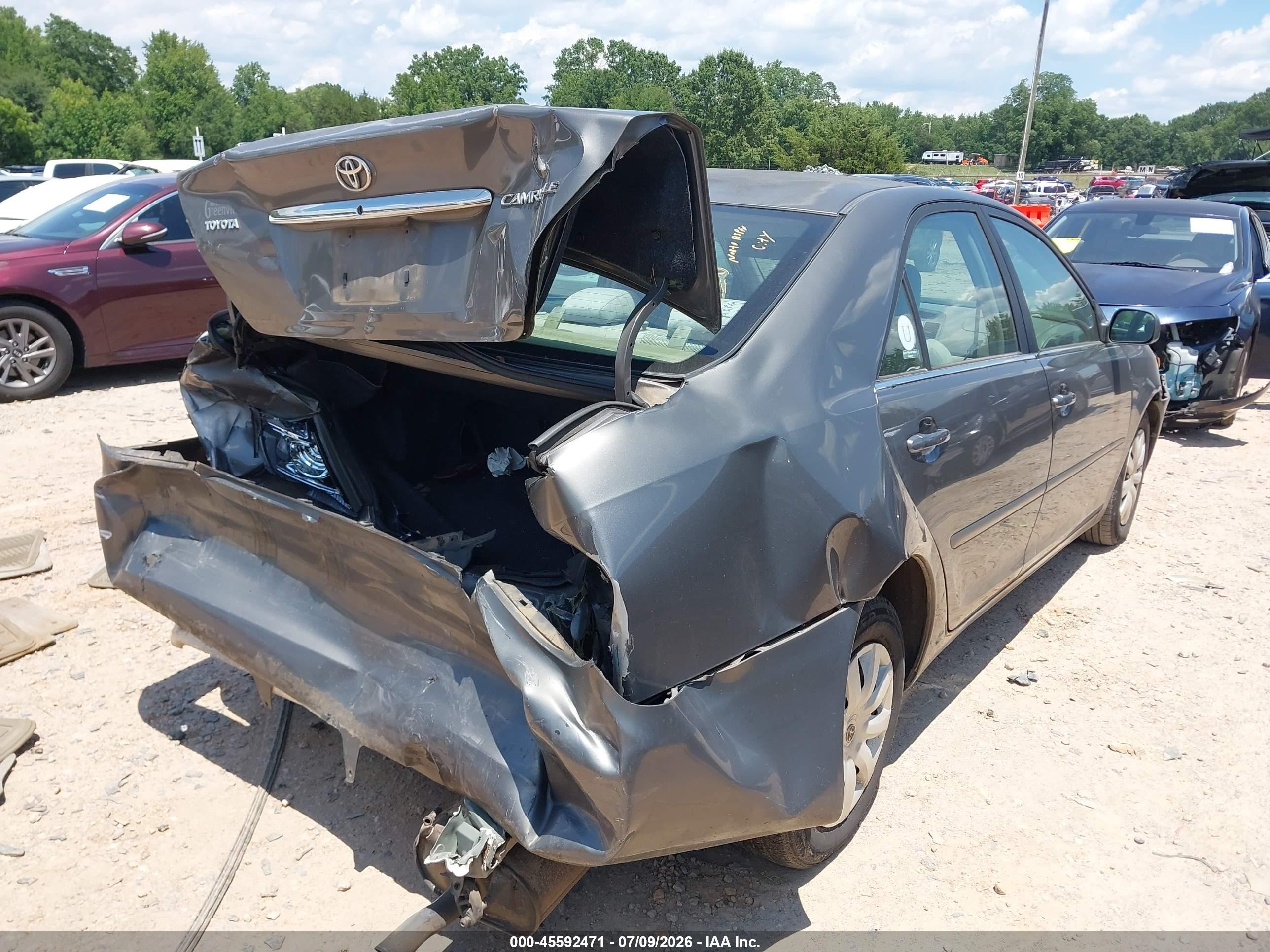 2005 Toyota Camry Le Gray vin: 4T1BE32K65U546064