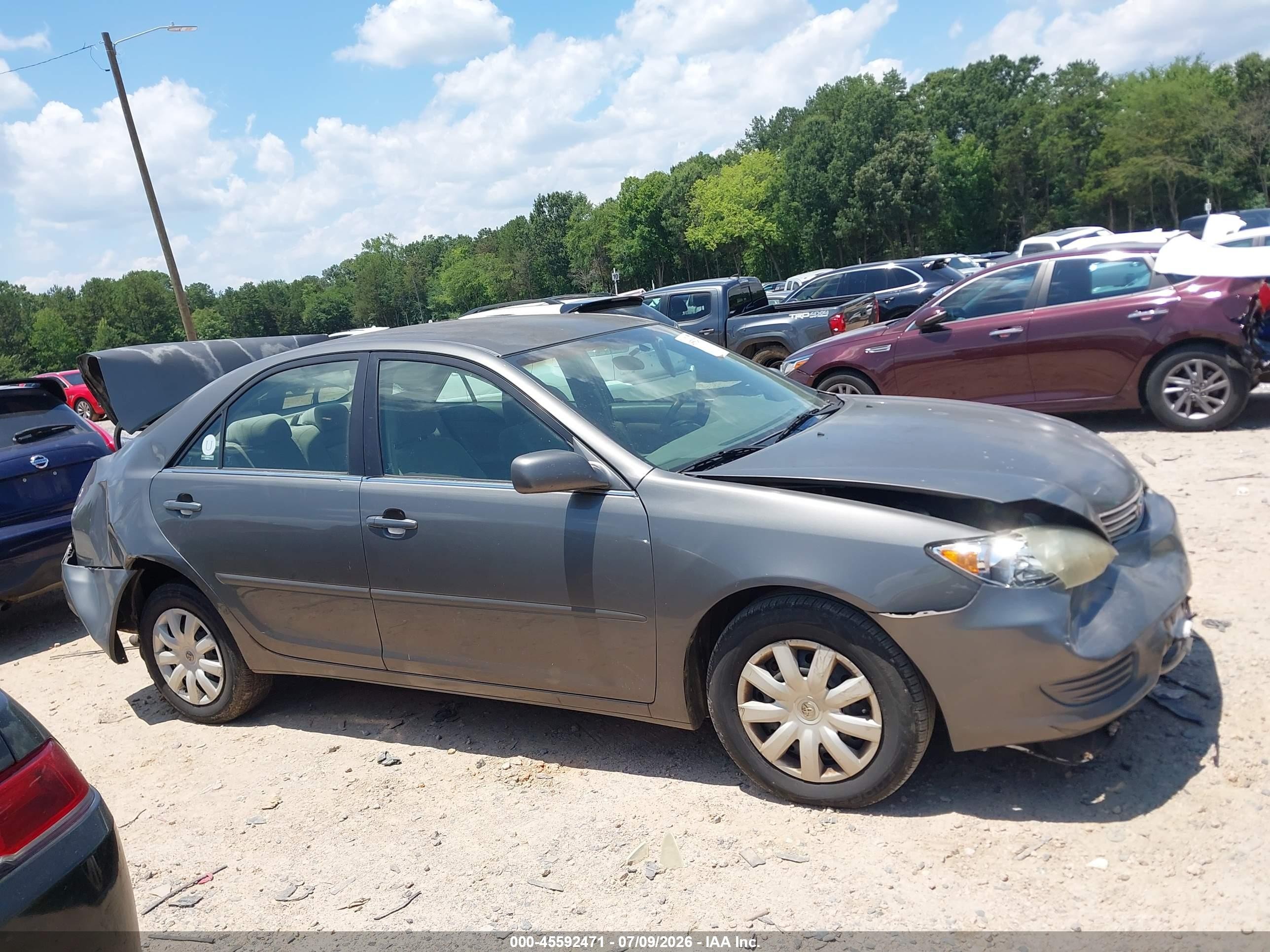 2005 Toyota Camry Le Gray vin: 4T1BE32K65U546064
